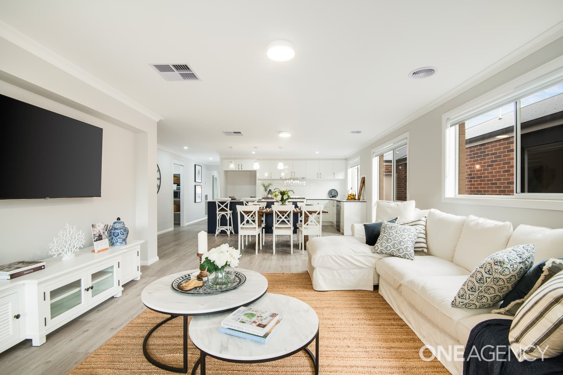 9 Fawkner Crescent, Armstrong Creek, Armstrong Creek - Thumbnail 5