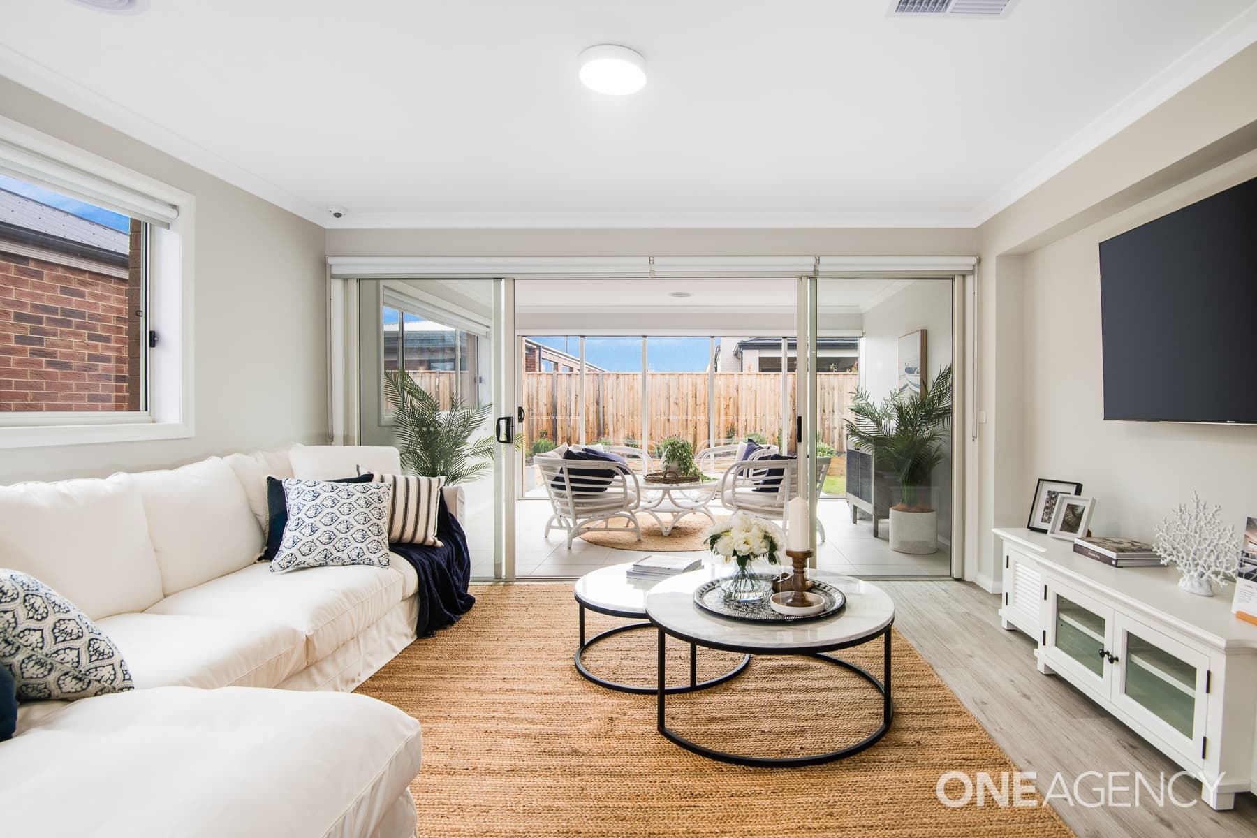 9 Fawkner Crescent, Armstrong Creek, Armstrong Creek - Thumbnail 7