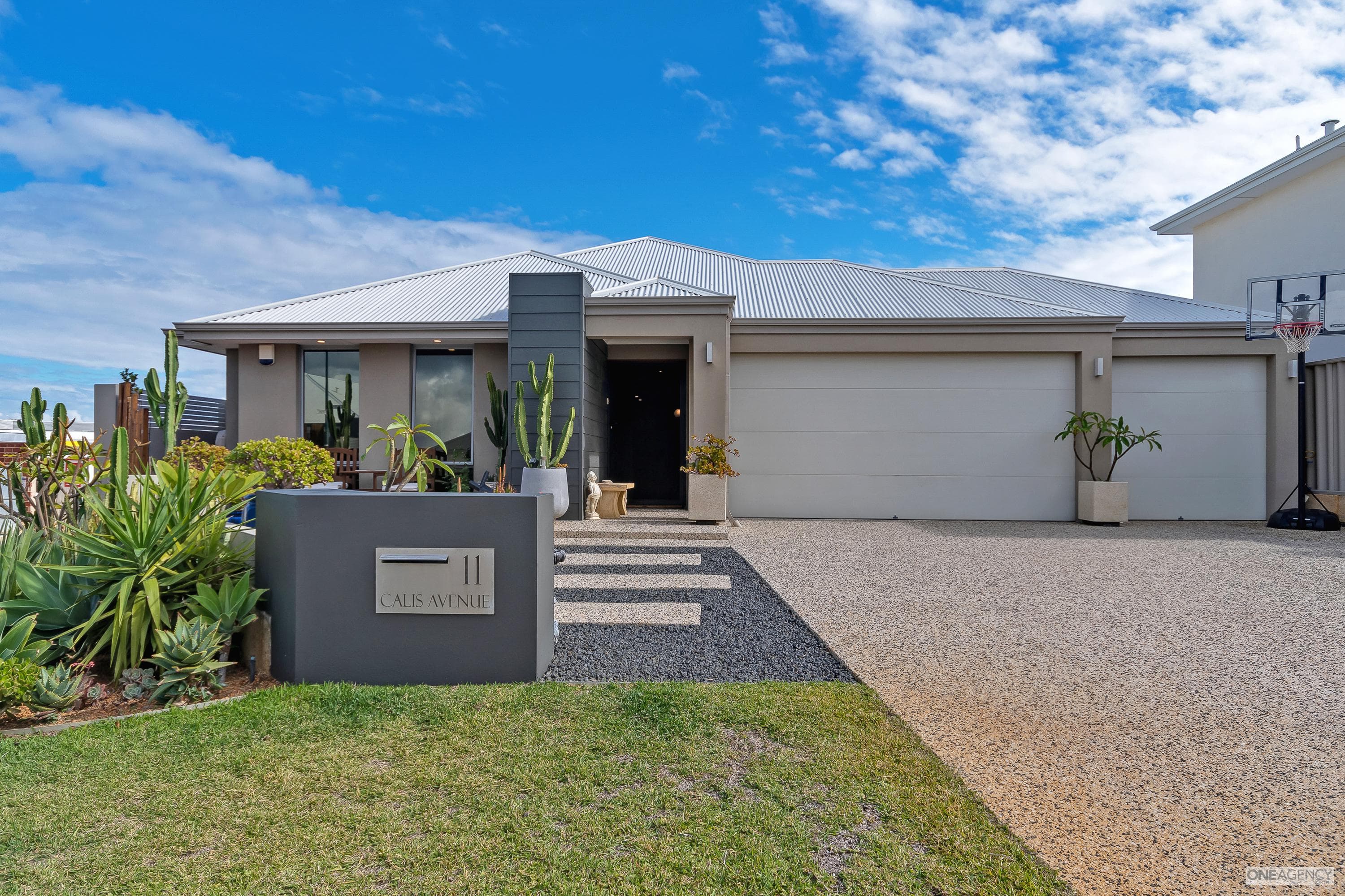 11 Calis Avenue, Iluka, Iluka - Image 1