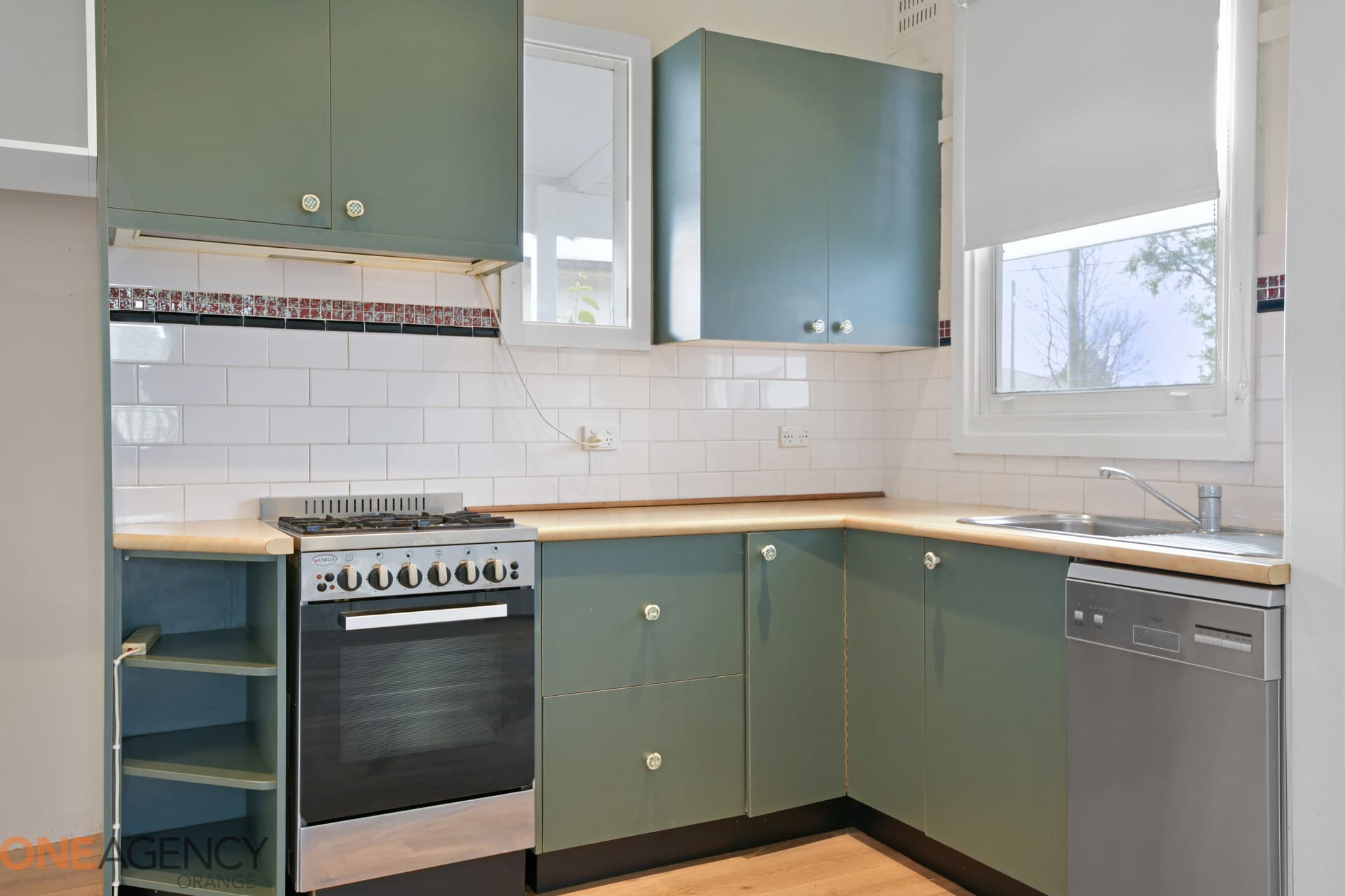 17 Kearneys Drive, Orange, Orange - Thumbnail 3