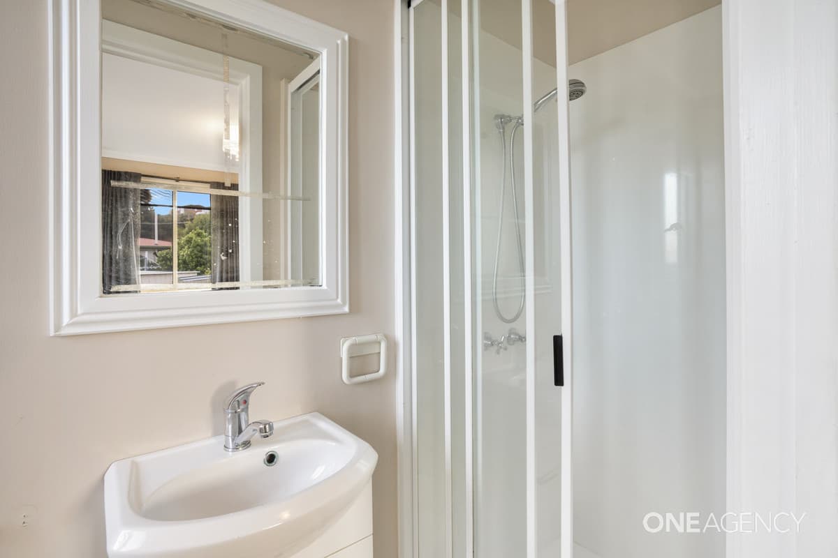 16 Colegrave Road, Upper Burnie, Upper Burnie - Thumbnail 7
