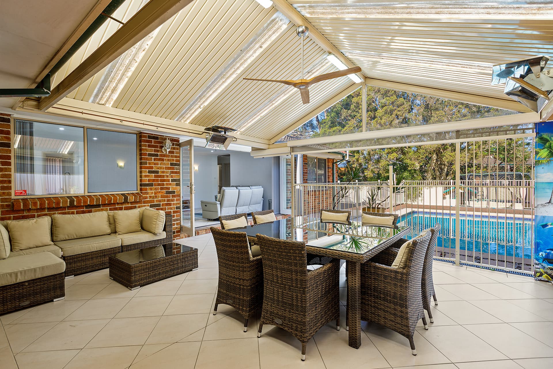 15 Dunstable Road, Farmborough Heights, Farmborough Heights - Thumbnail 5