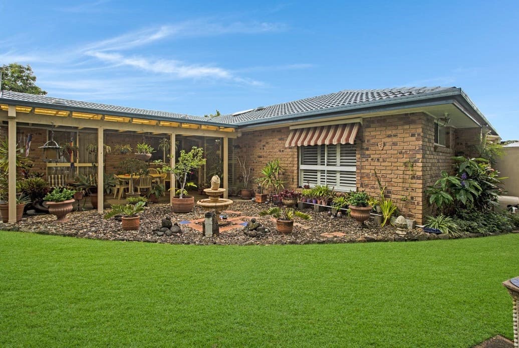 37 Grebe Place, Burleigh Waters, Burleigh Waters - Thumbnail 2