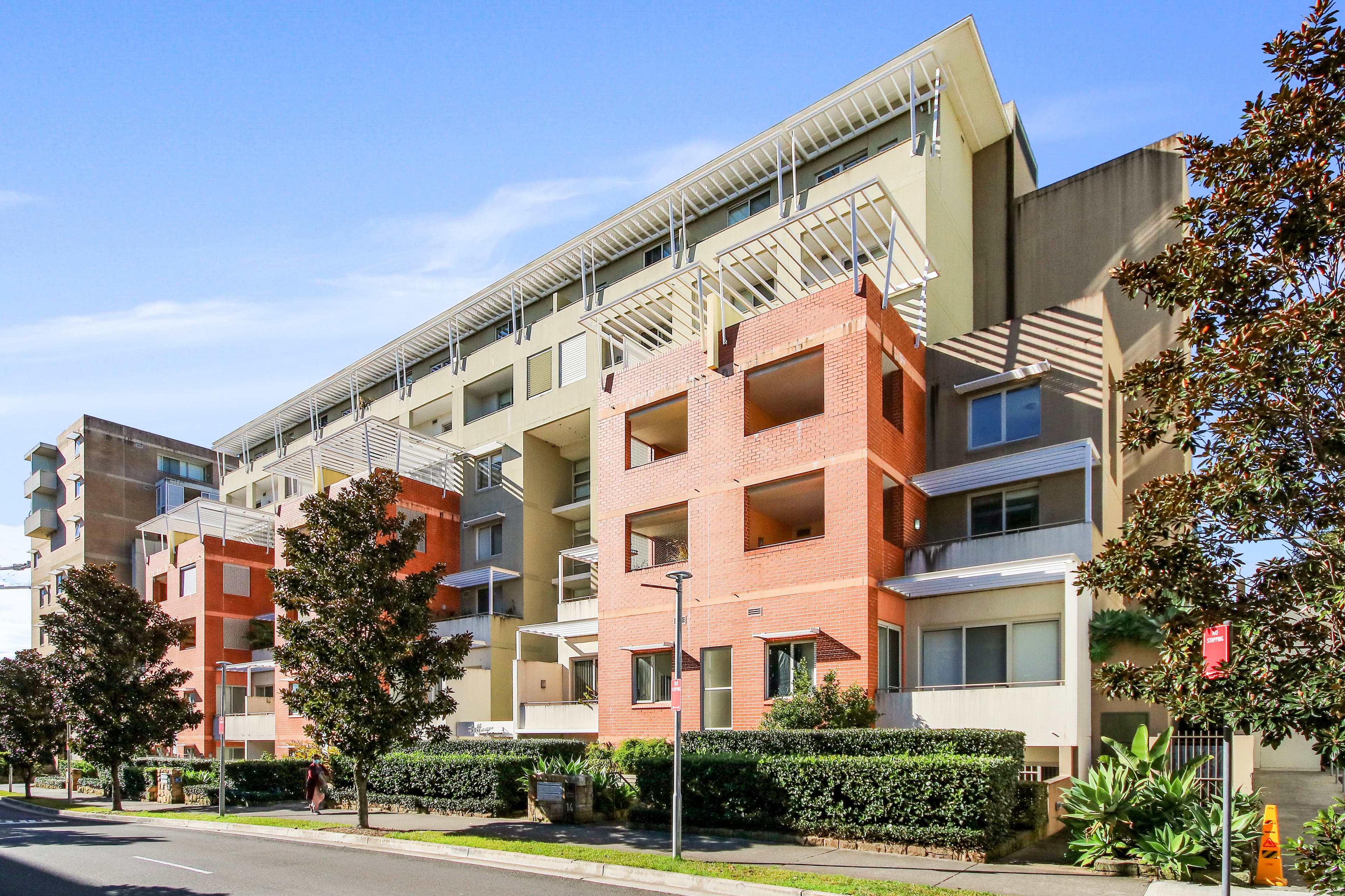 411/16 Marine Parade, Wentworth Point, Wentworth Point - Image 1