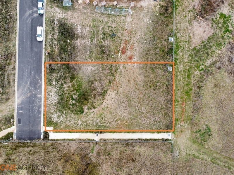42 Fahy Crescent, Orange, Orange - Thumbnail 3