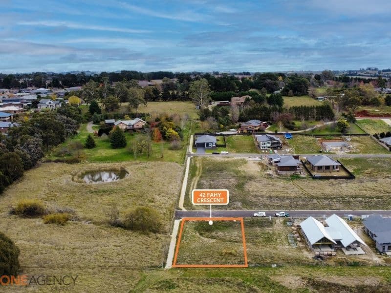 42 Fahy Crescent, Orange, Orange - Image 1