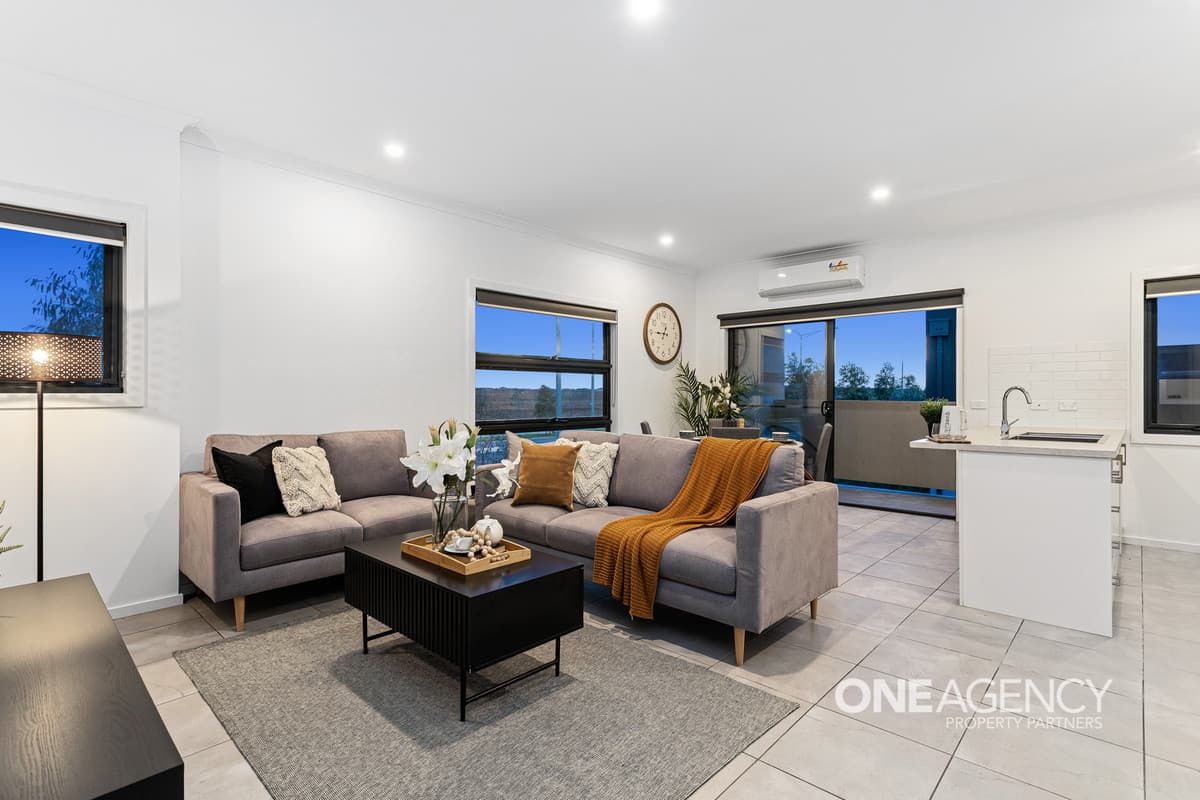 3A Charlwood Promenade, Werribee, South Grafton - Thumbnail 2
