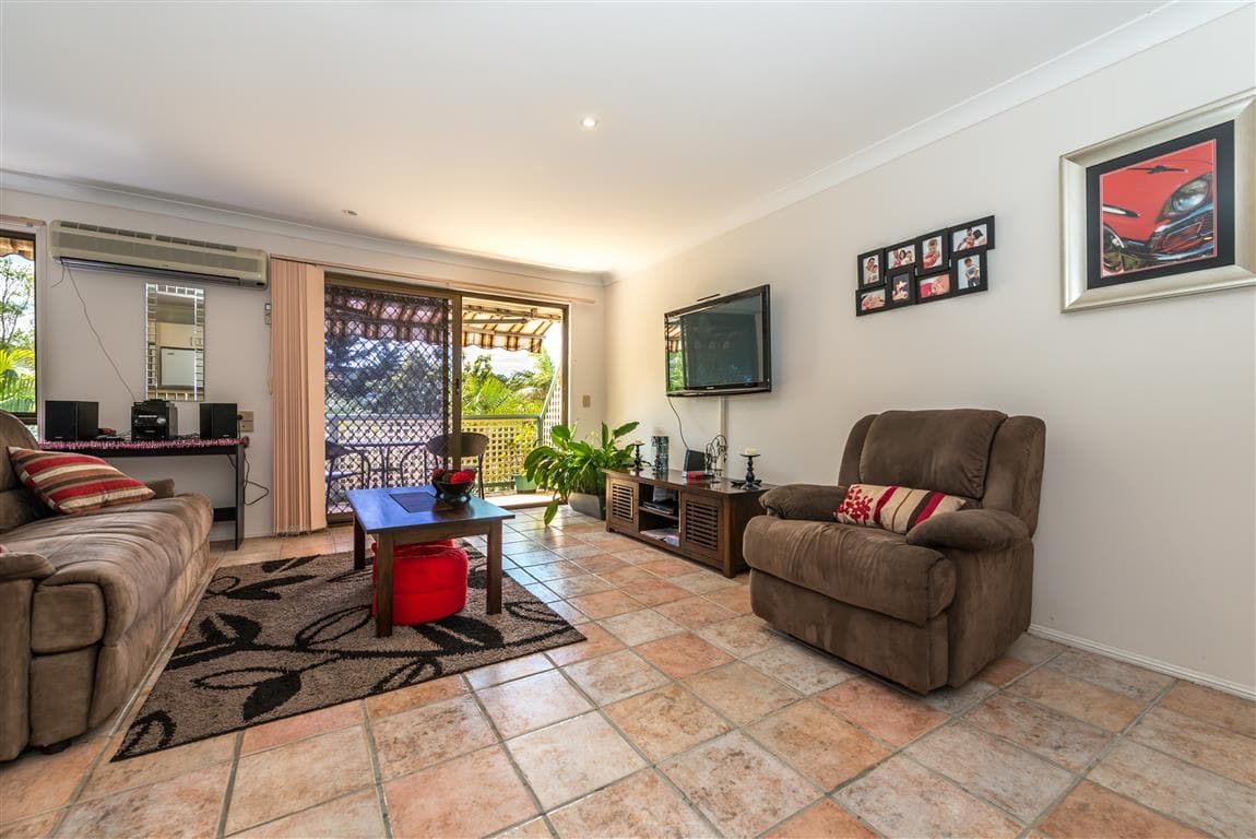 2/43 Murtha Drive, Elanora, Elanora - Thumbnail 2
