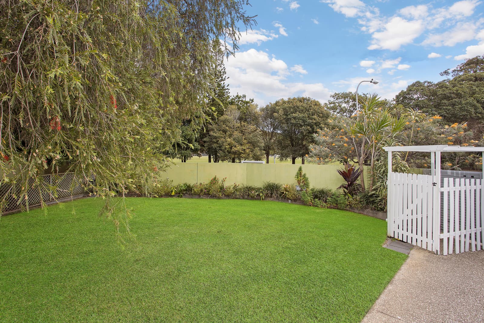 5 Omao Avenue, Burleigh Waters, Burleigh Waters - Thumbnail 2