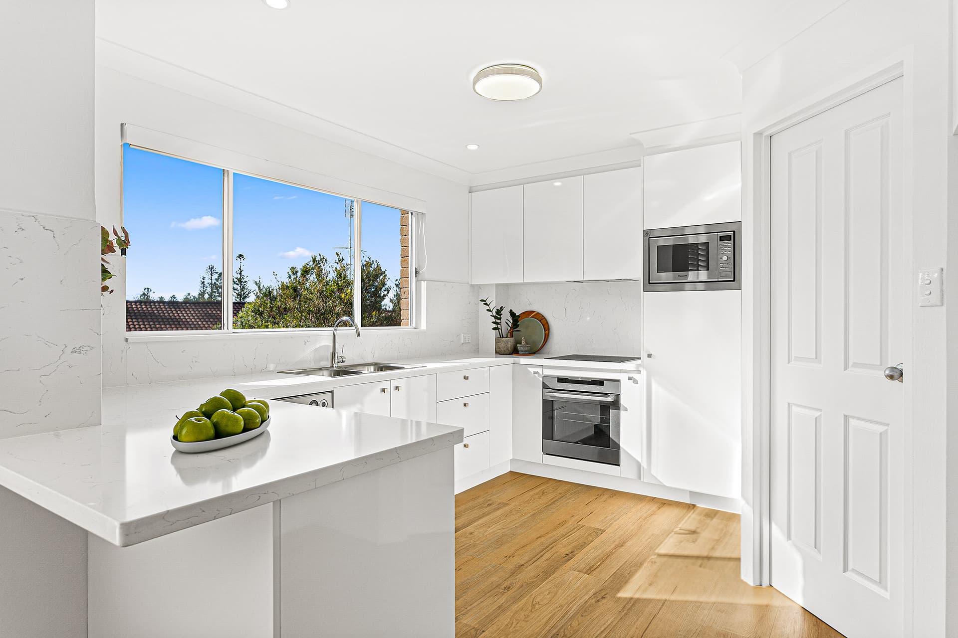 4/132 Lawrence Hargrave Drive, Austinmer, Austinmer - Thumbnail 2