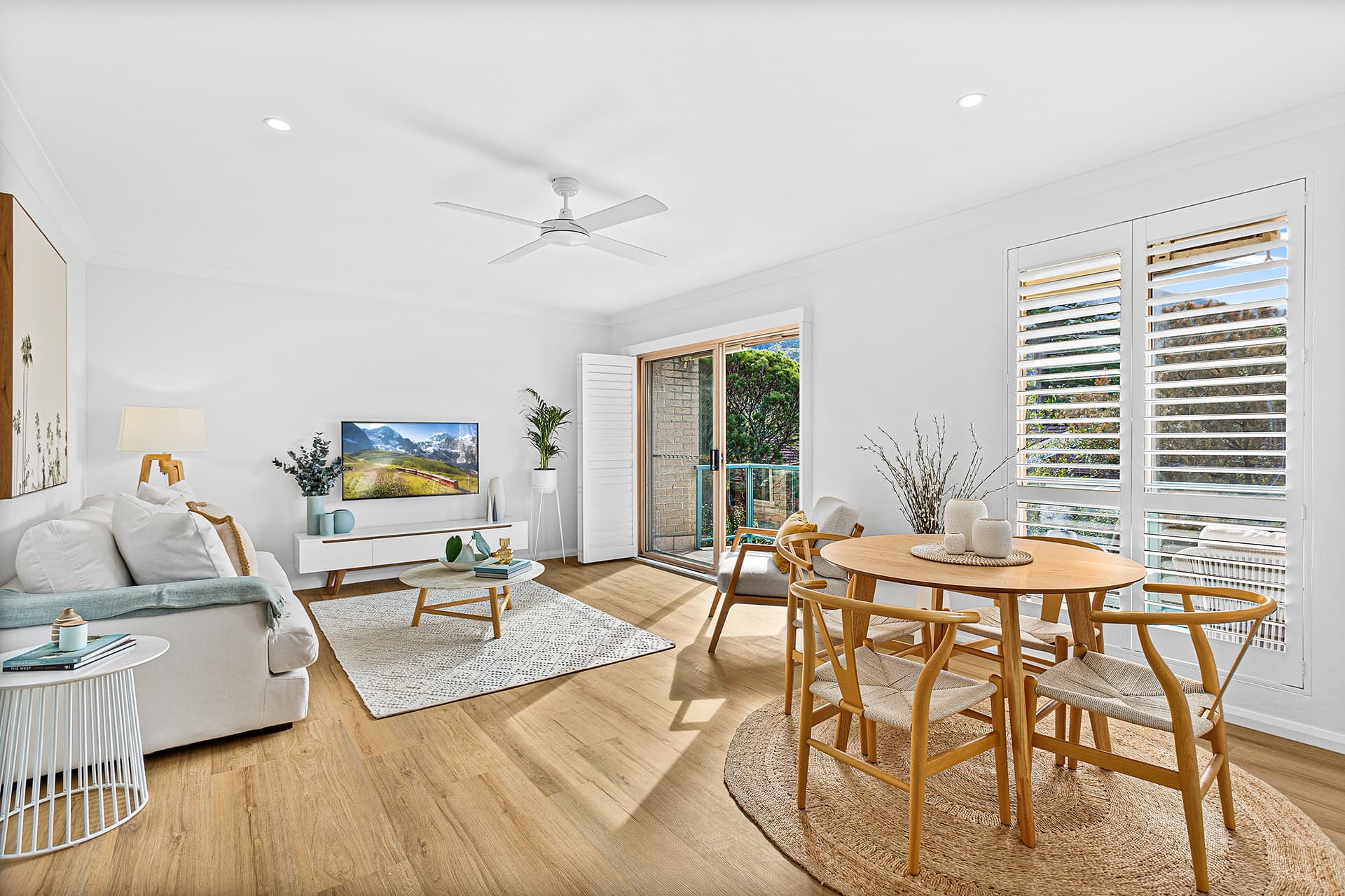 4/132 Lawrence Hargrave Drive, Austinmer, Austinmer - Image 1