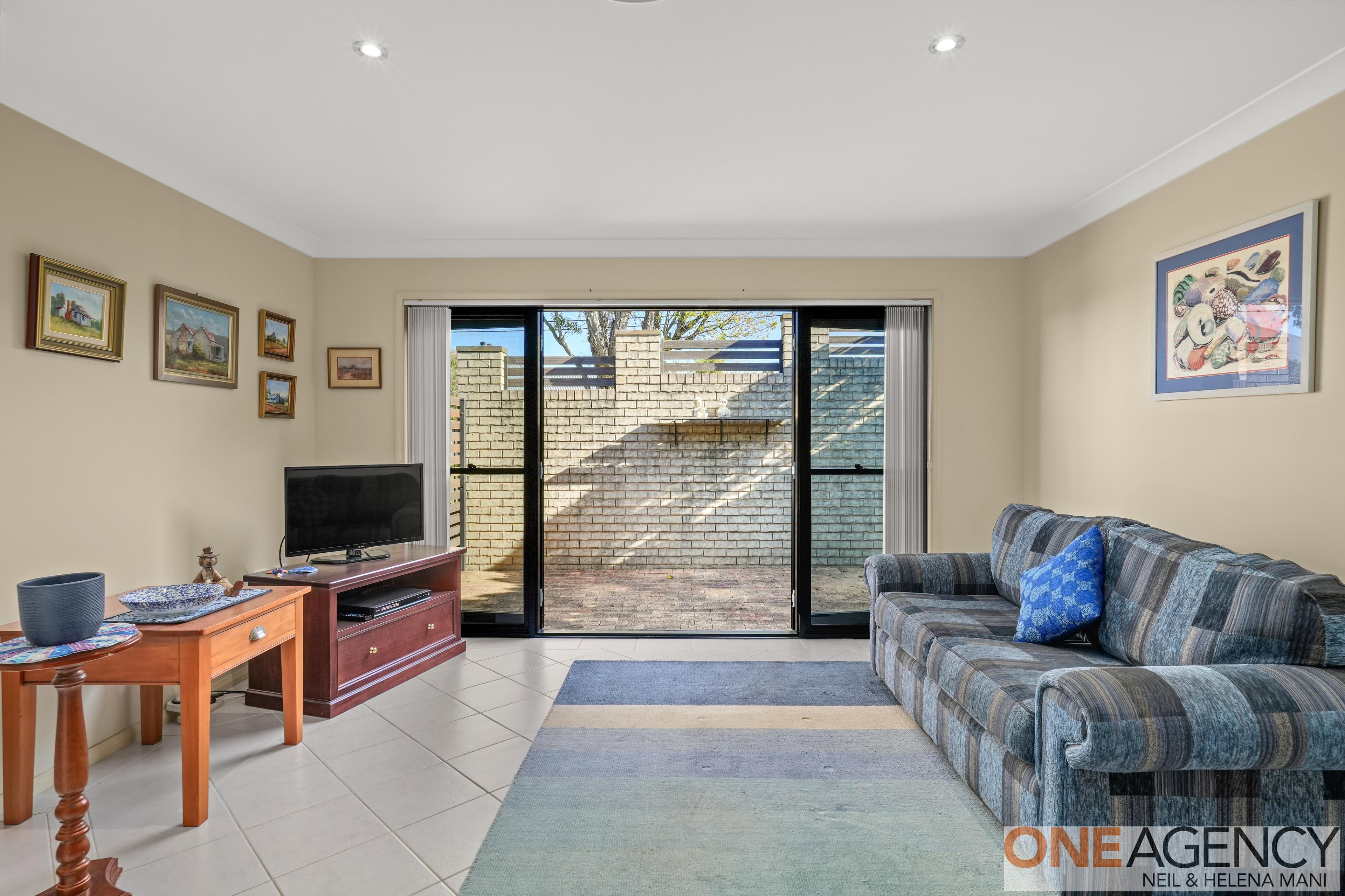 2/43 Russell Street, East Gosford, East Gosford - Thumbnail 2