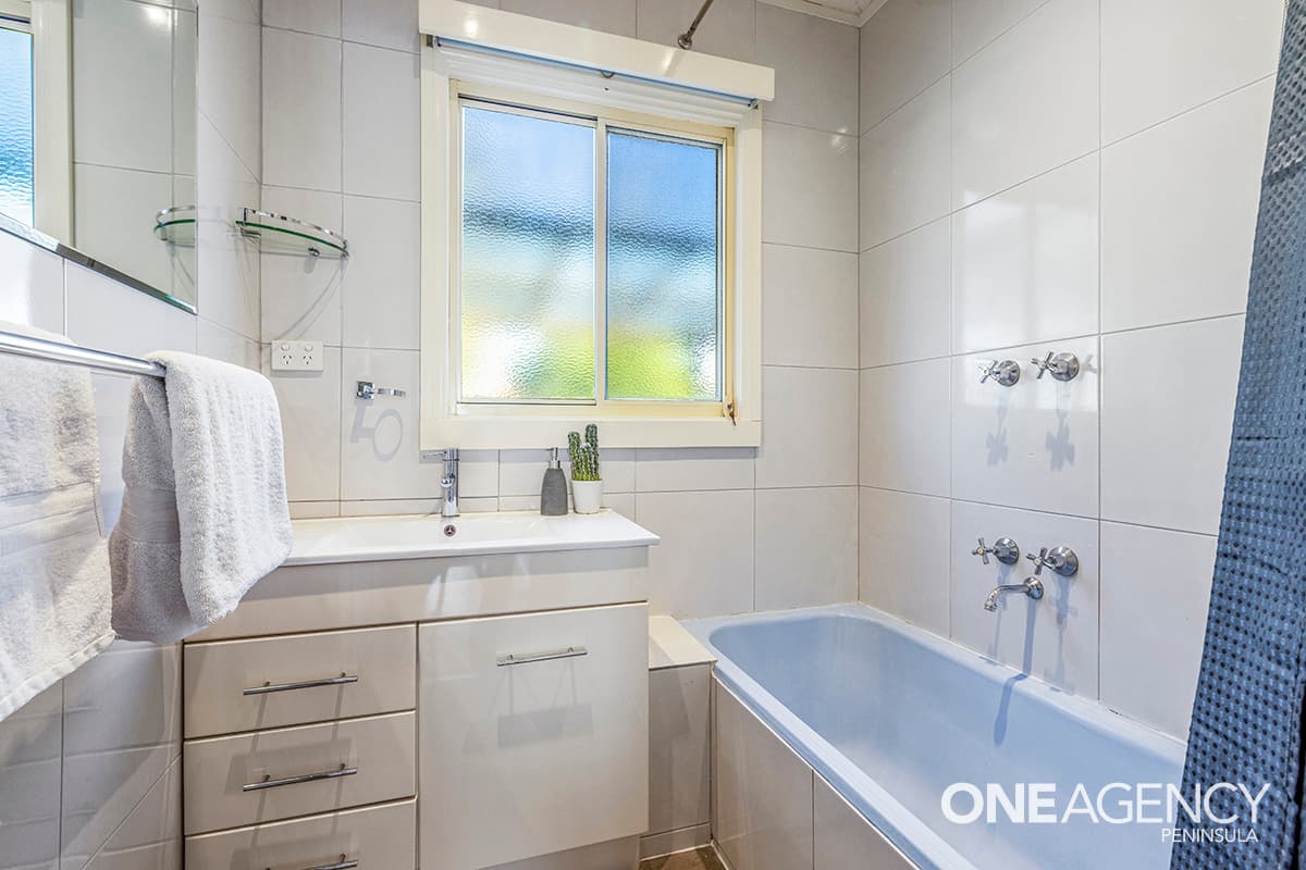 17 Candlebark Crescent, Frankston North, Frankston North - Thumbnail 5