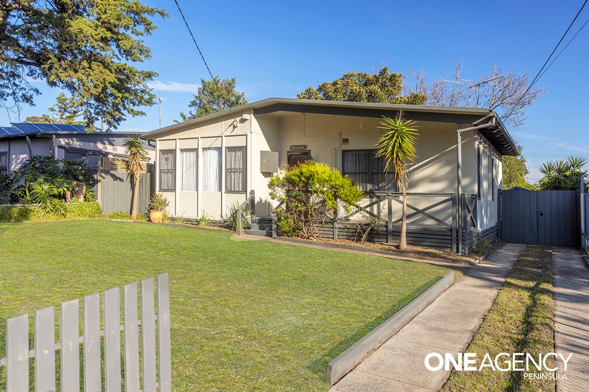 17 Candlebark Crescent, Frankston North, Frankston North - Image 1
