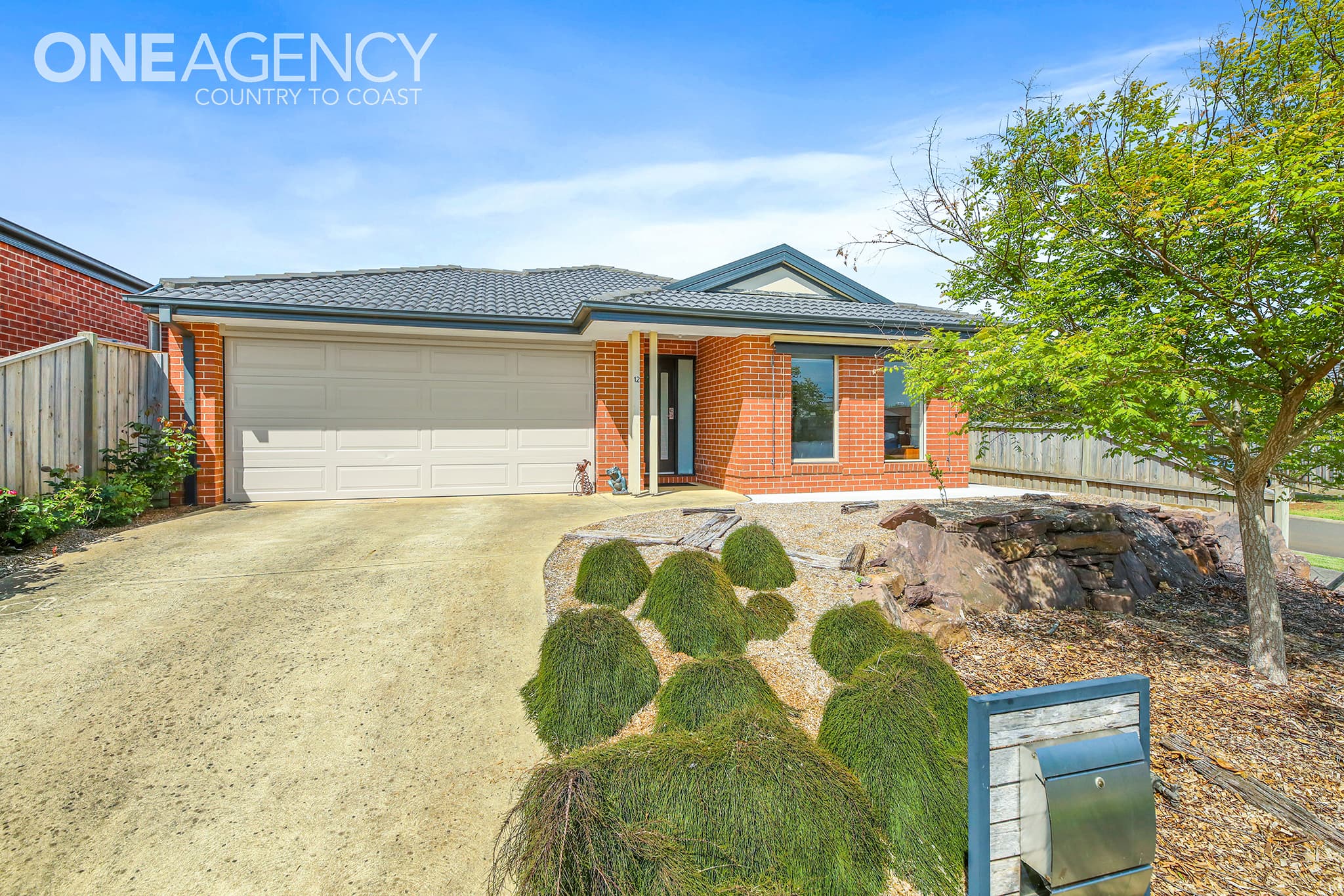 12 Skyline Drive, Warragul, Warragul - Image 1