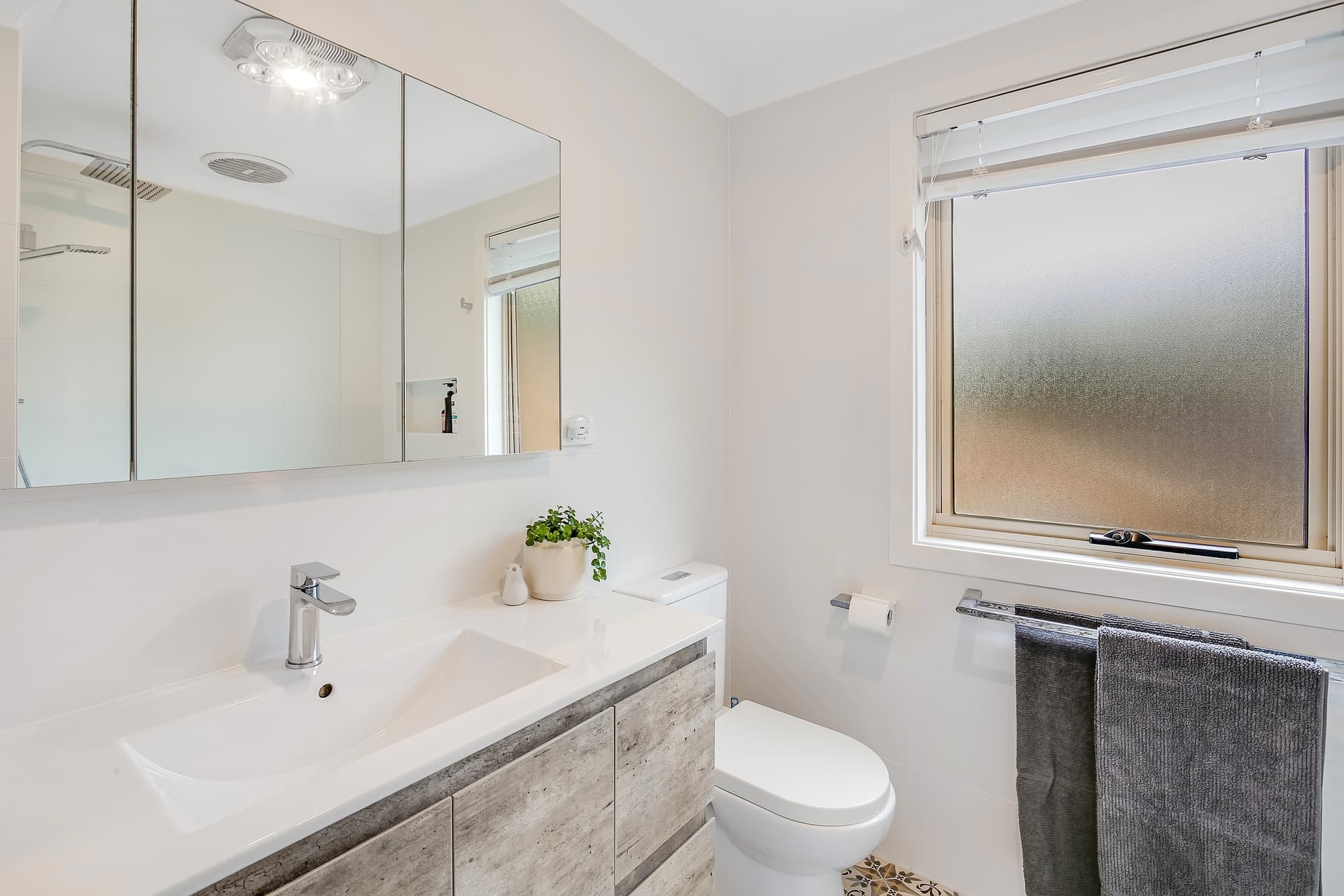 3/163 Gertrude Street, Gosford, Gosford - Thumbnail 2