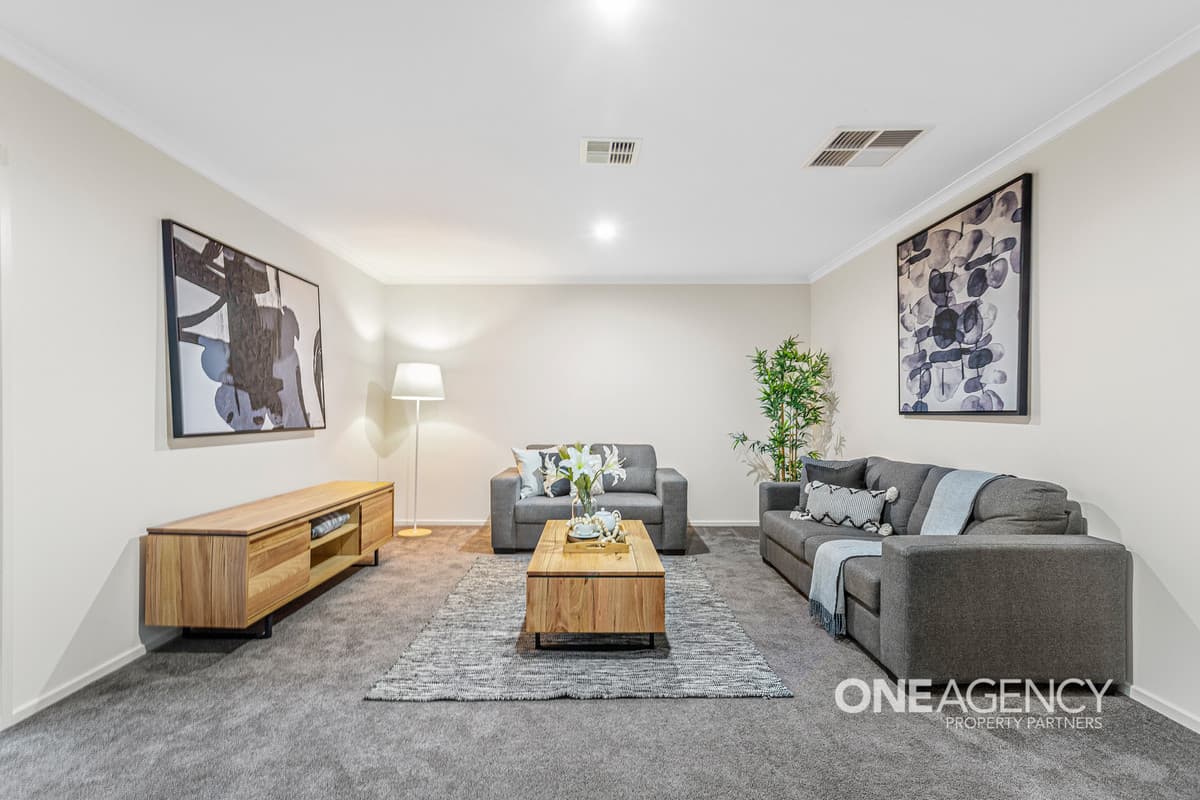 37 Hollington Crescent, Point Cook, Point Cook - Thumbnail 6