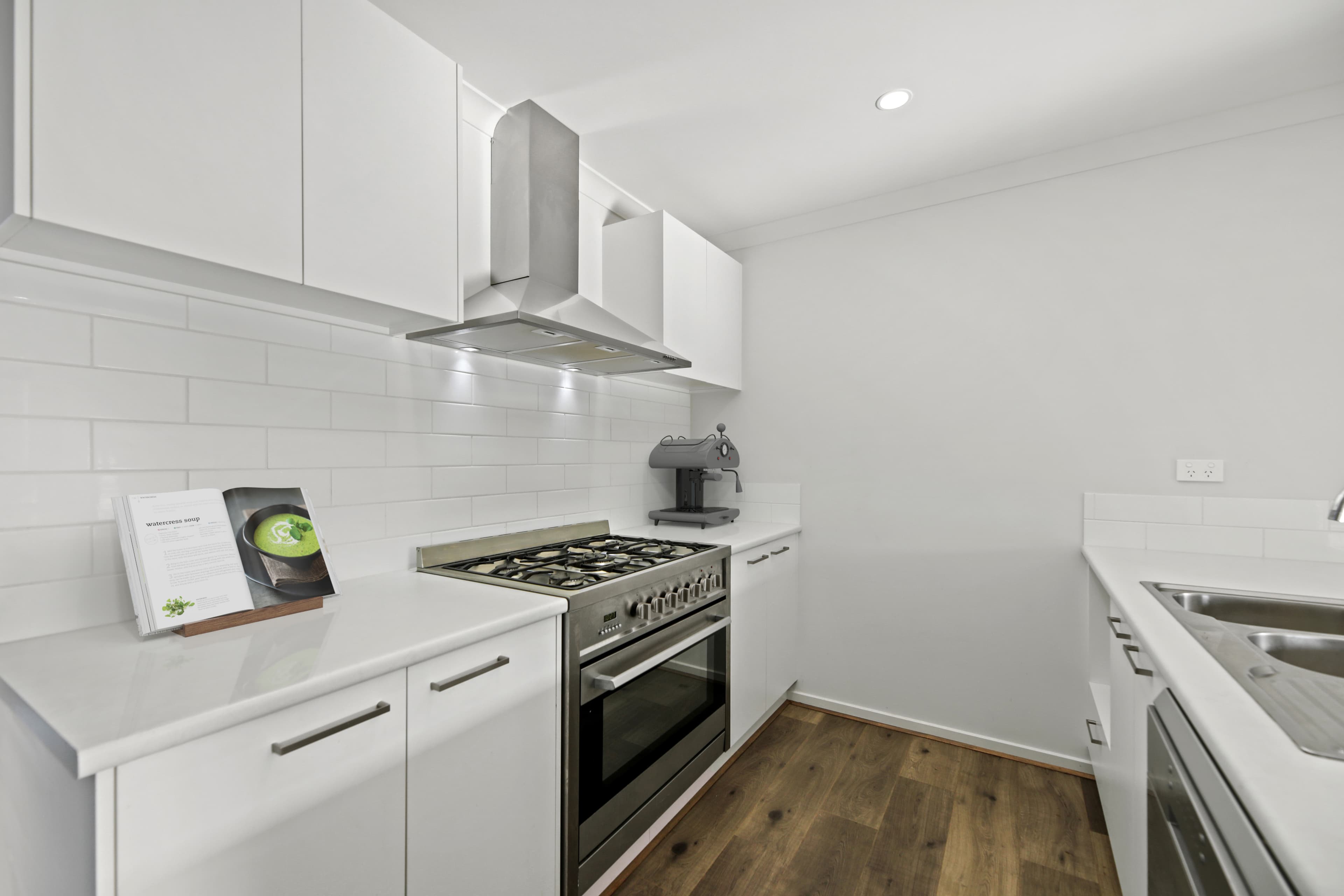 2 Winslow Crescent, Warragul, Warragul - Thumbnail 3