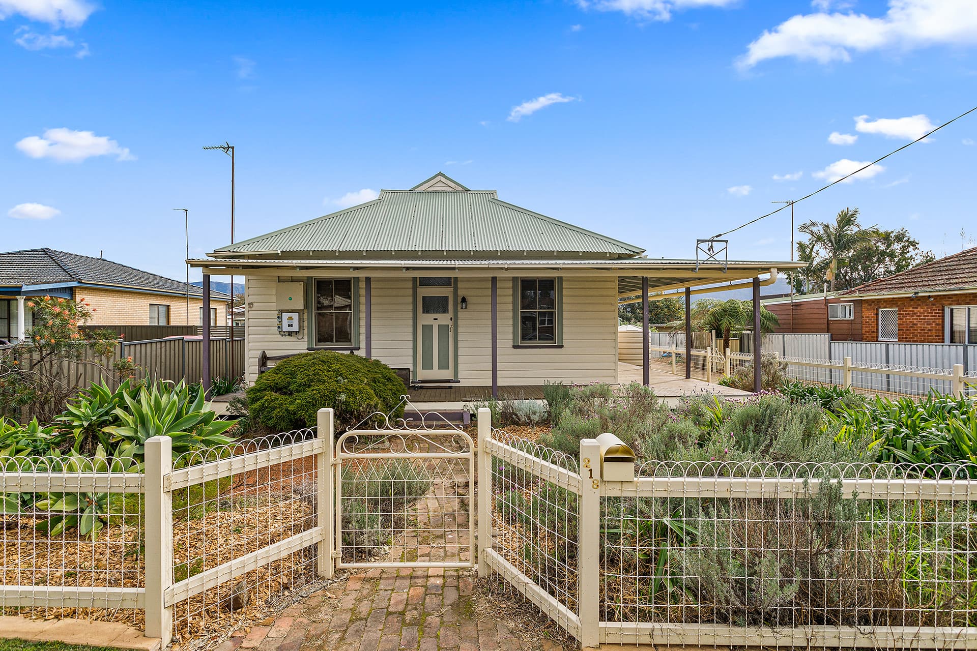 218 Princes Highway, Dapto, Dapto - Image 1