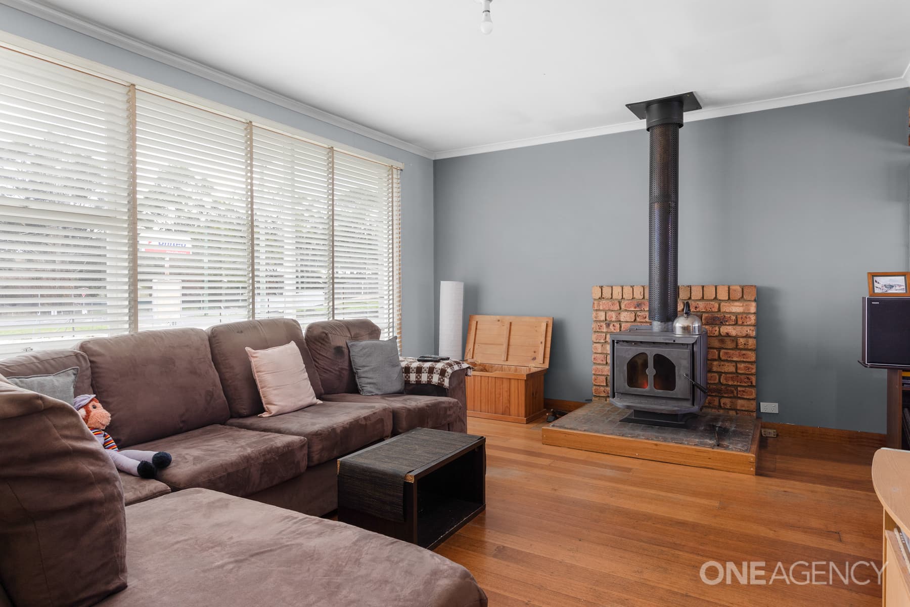 6 Ravenswood Road, Ravenswood, Ravenswood - Thumbnail 2