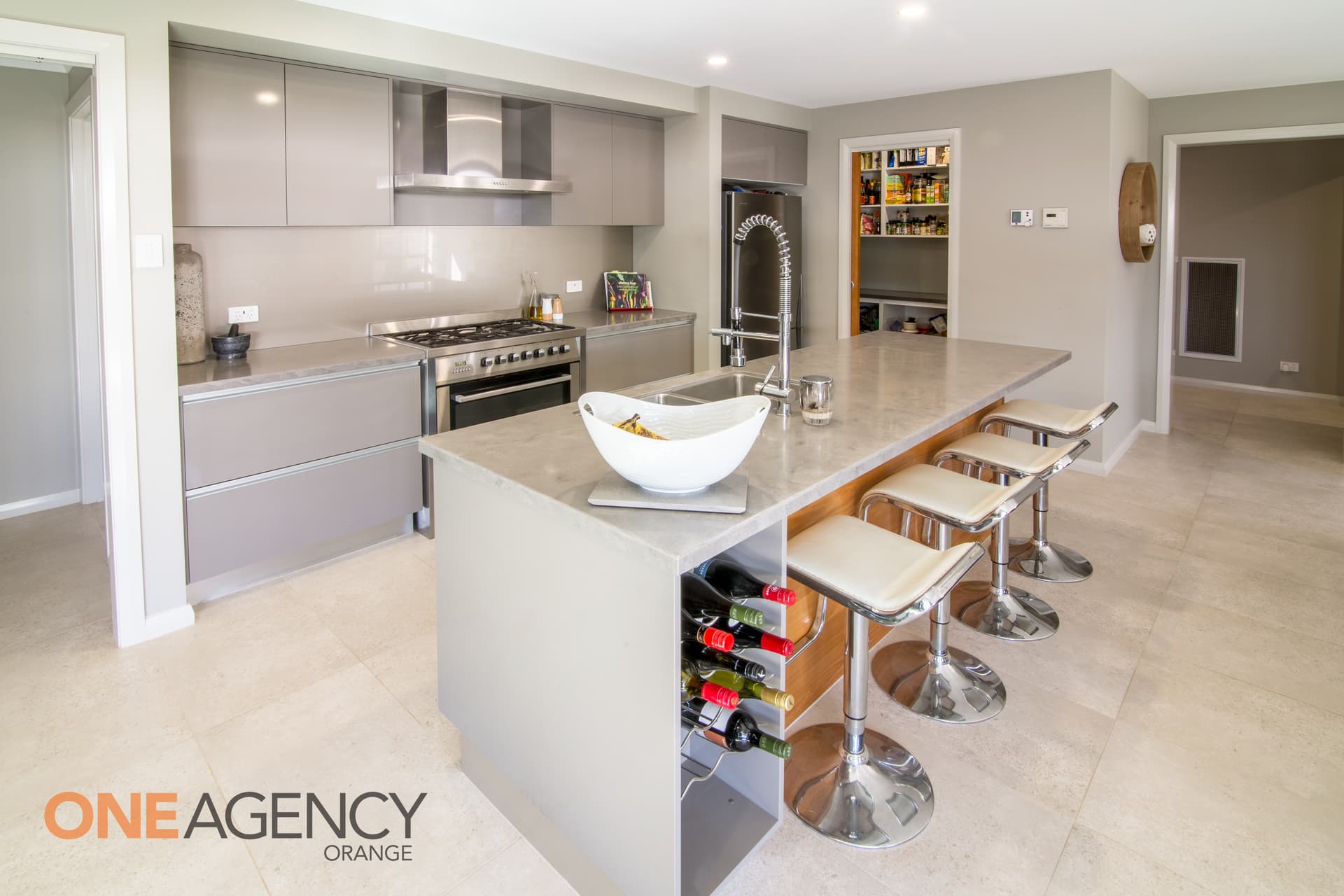 88 William Maker Drive, Orange, Orange - Thumbnail 7