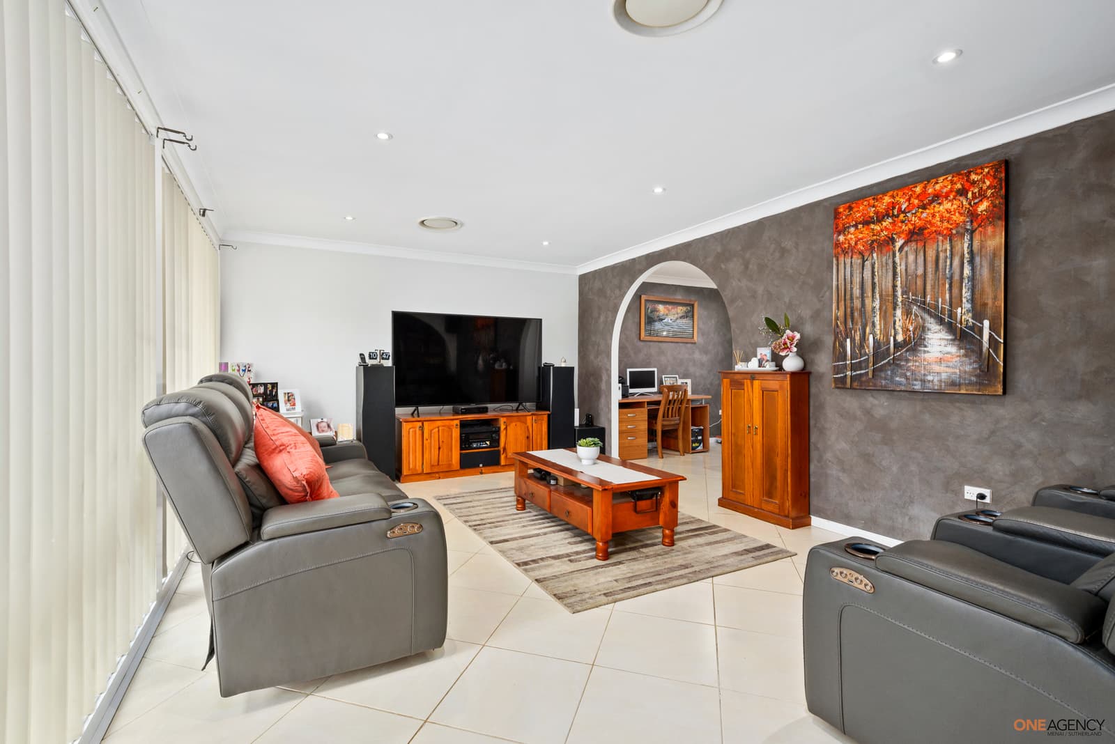 22 Heron Crescent, St Clair, St Clair - Thumbnail 3