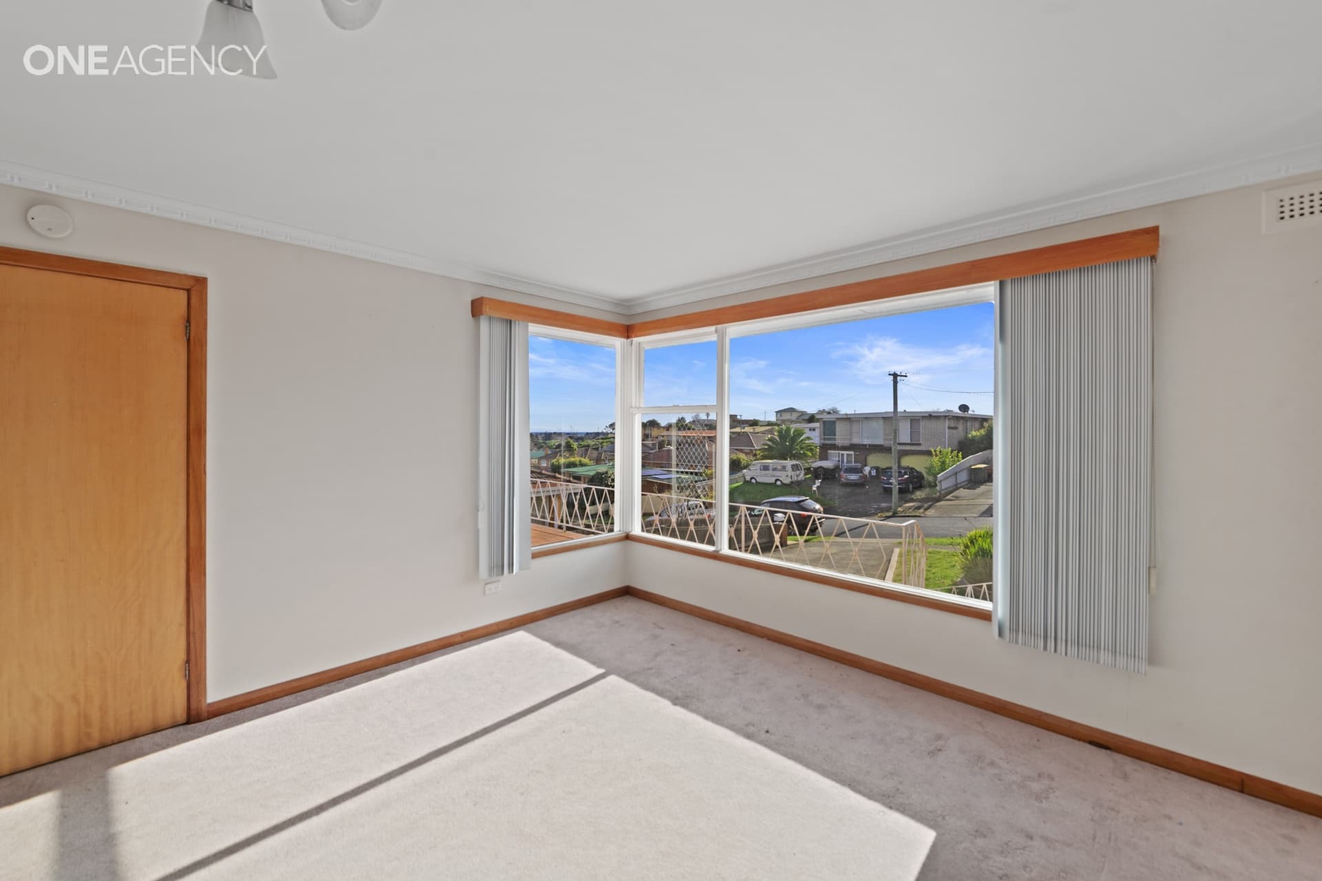 8 Princess Place, East Devonport, East Devonport - Thumbnail 4