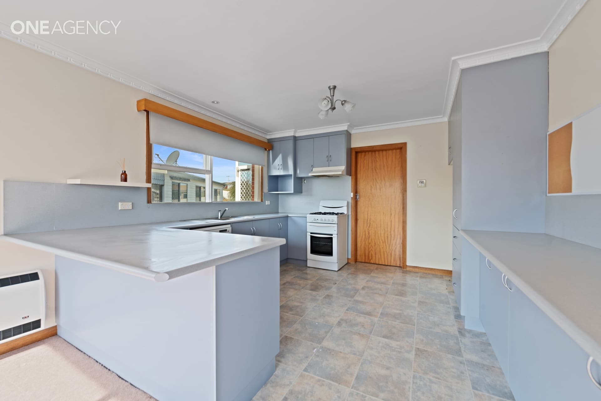 8 Princess Place, East Devonport, East Devonport - Thumbnail 5