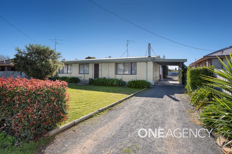 21 DRUMMOND Street, Lockhart, Lockhart - Image 1