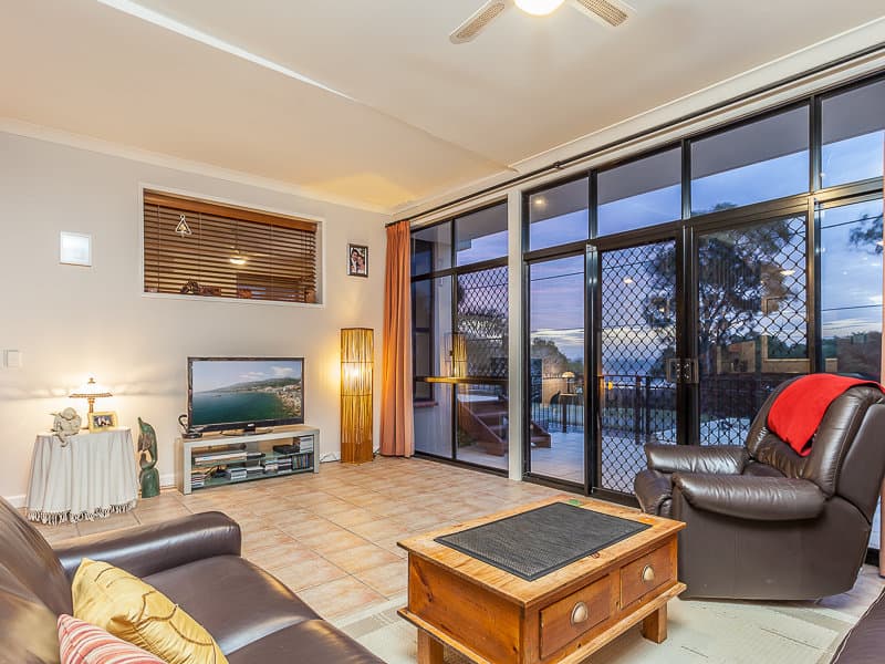 60 Oyster Point Esplanade, Scarborough, Scarborough - Thumbnail 7