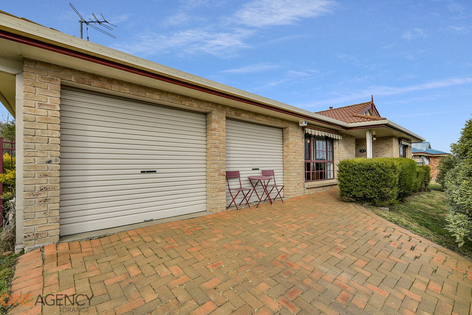 12 Sheldon Crescent, Orange, Orange - Image 1