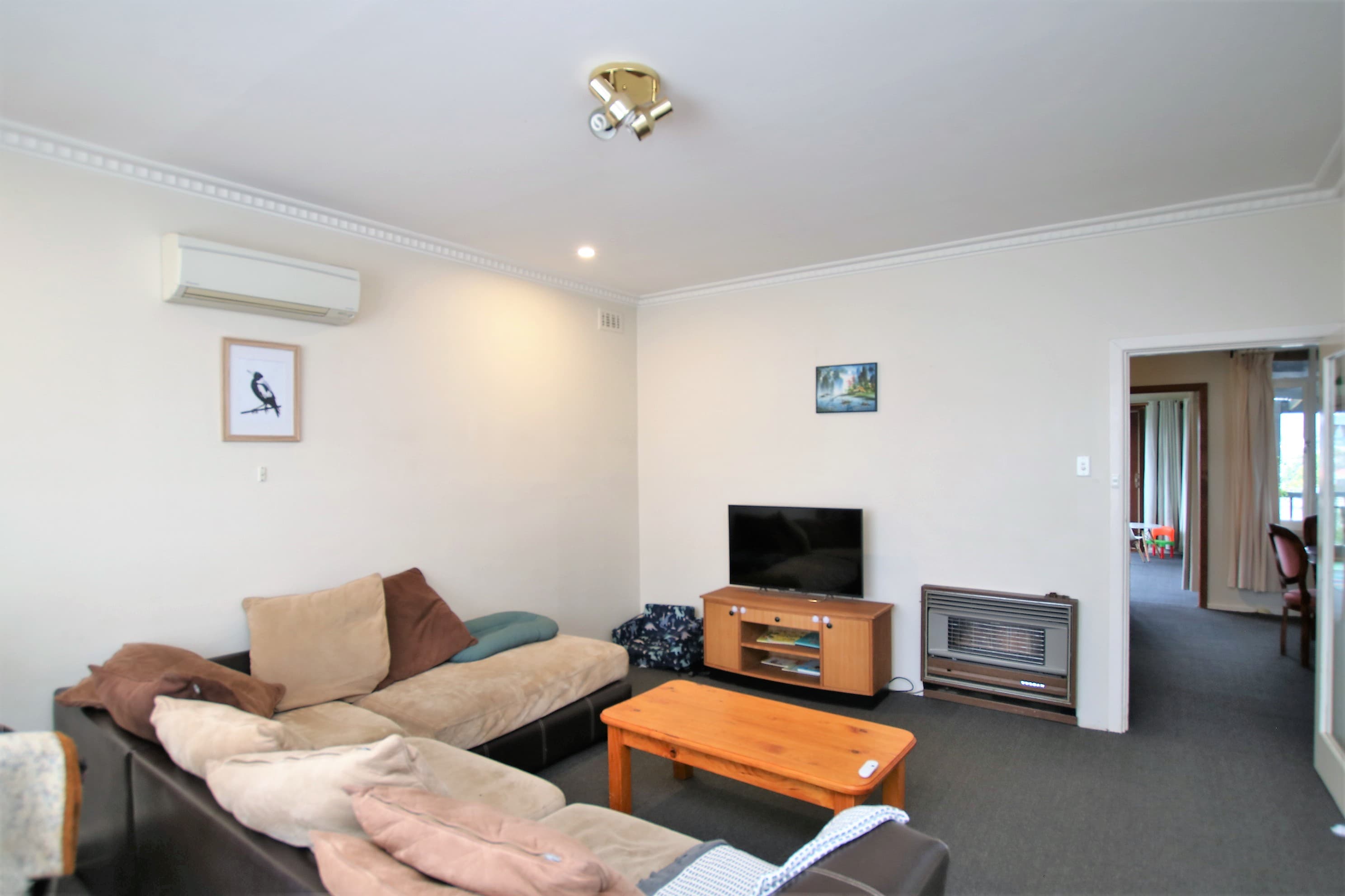 11 Bradley Street, Cooma, Cooma - Thumbnail 4