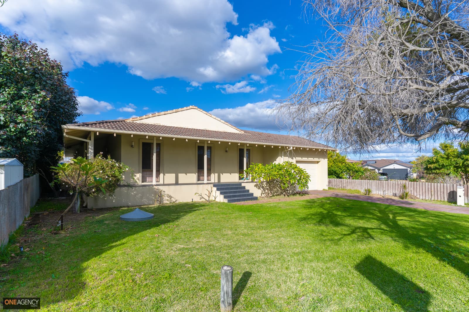 12 Drew Street, Stirling, Stirling - Thumbnail 2