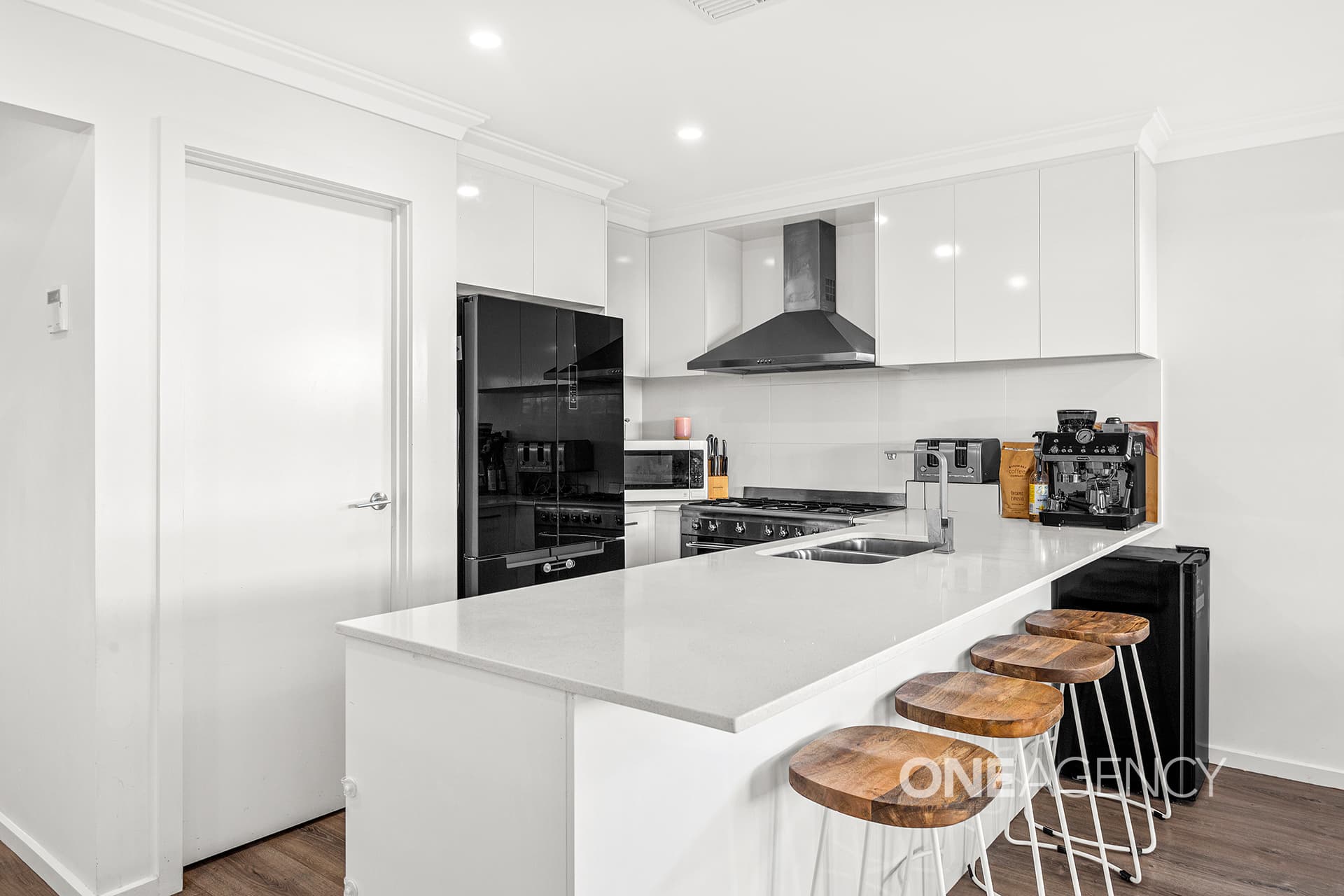 9 Scanlon Street, Calderwood, Calderwood - Thumbnail 3