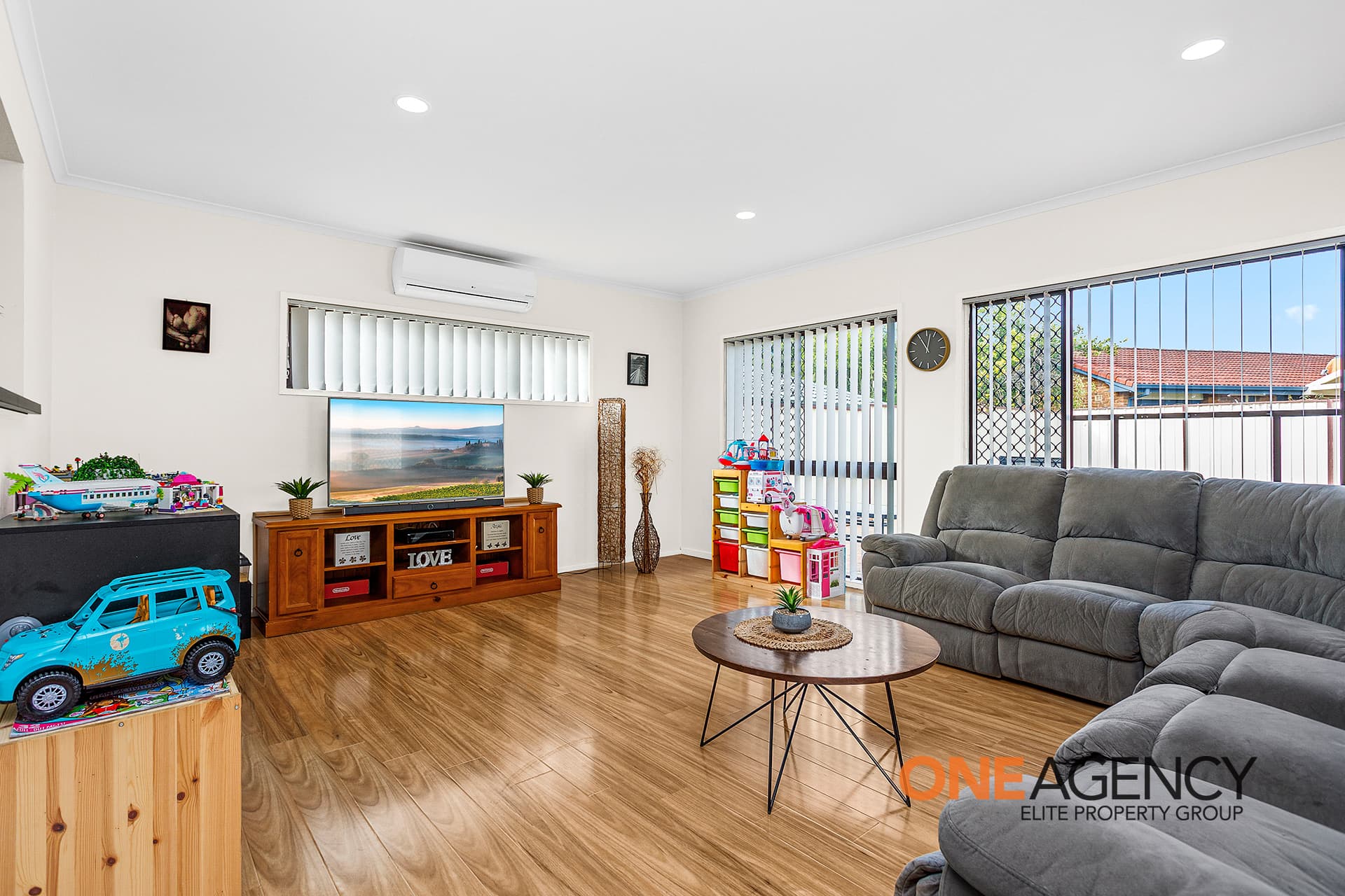 18 Jeffcoat Street, Albion Park, Albion Park - Thumbnail 2