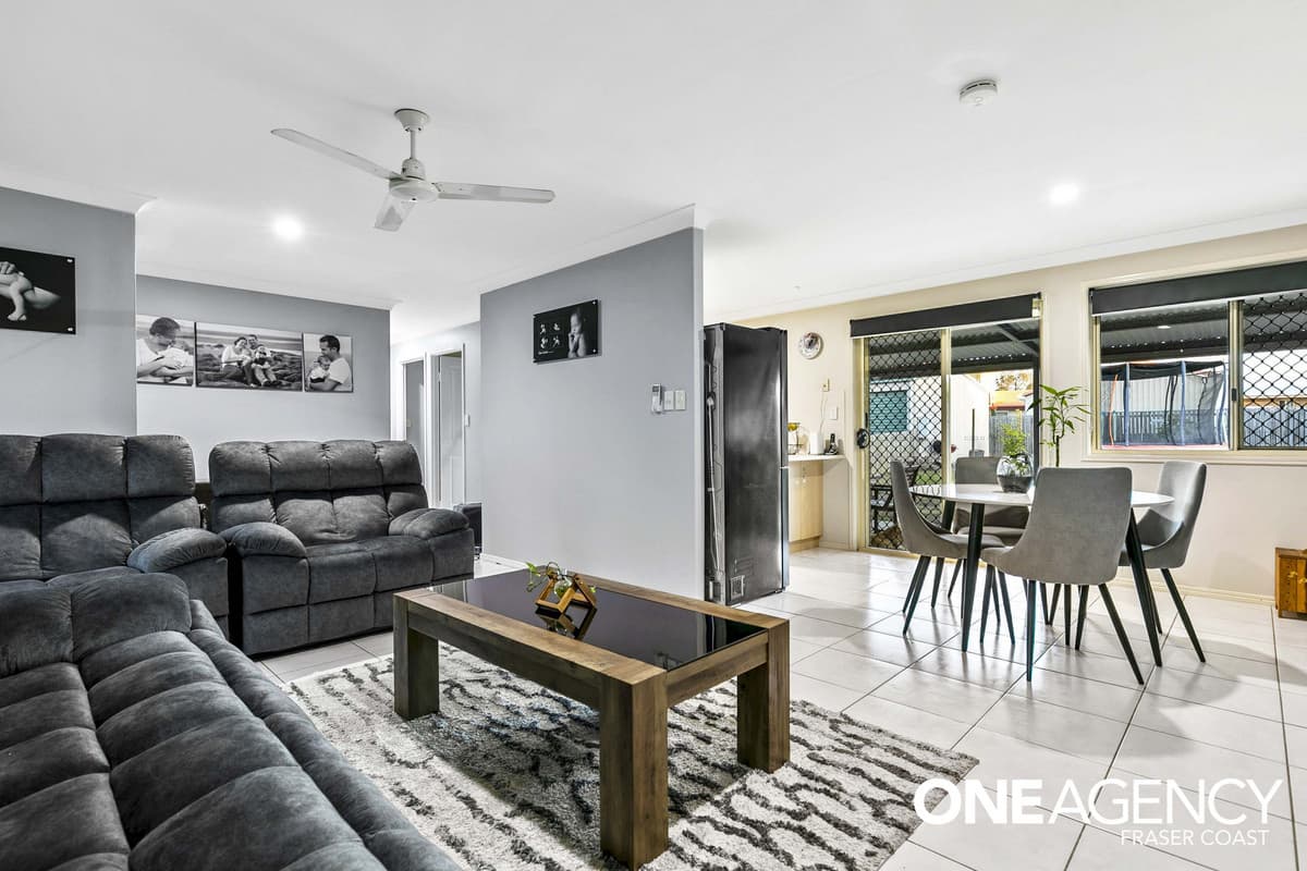 140 Emerald Park Way, Urangan, Urangan - Image 1