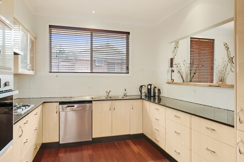 8  Old Farm Place, Ourimbah, Ourimbah - Thumbnail 2