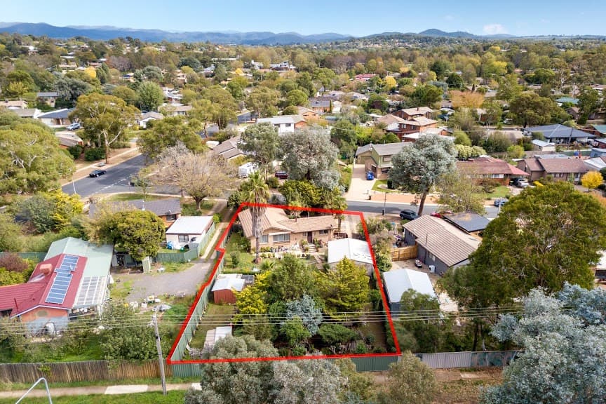 6 Stretton Crescent, Latham, Latham - Thumbnail 6