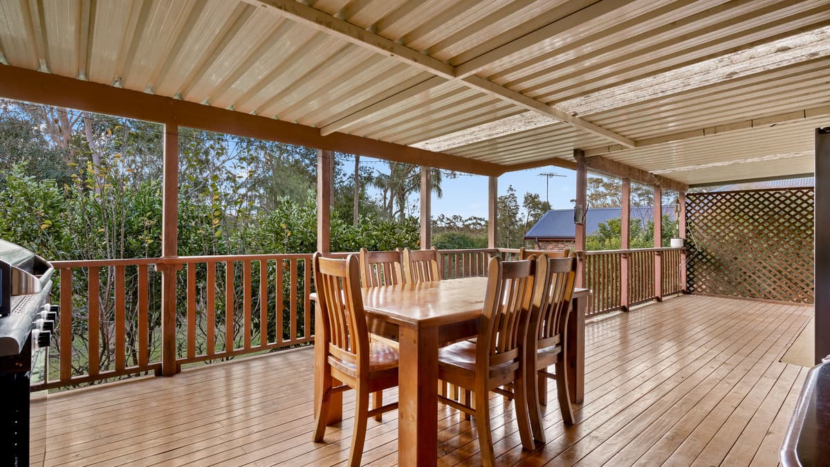 31 Crampton Drive, Springwood, Springwood - Thumbnail 2