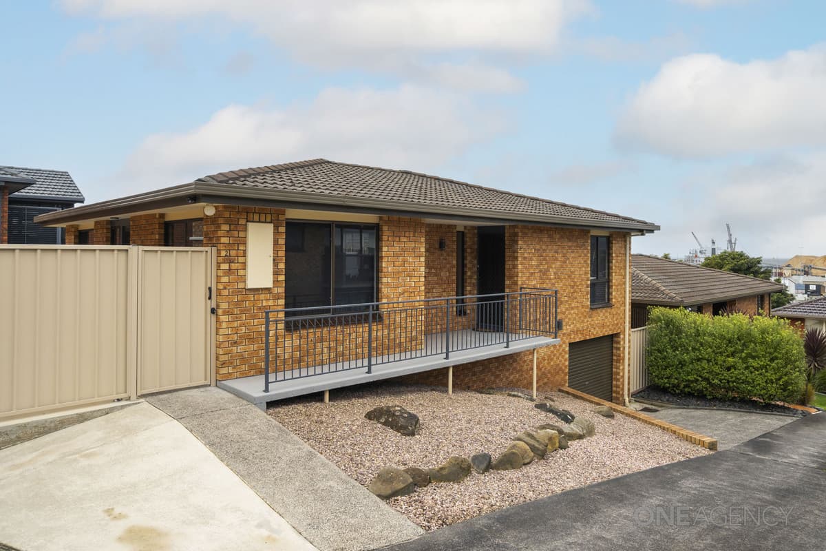 2/9 Fleming Court, Burnie, Burnie - Thumbnail 2