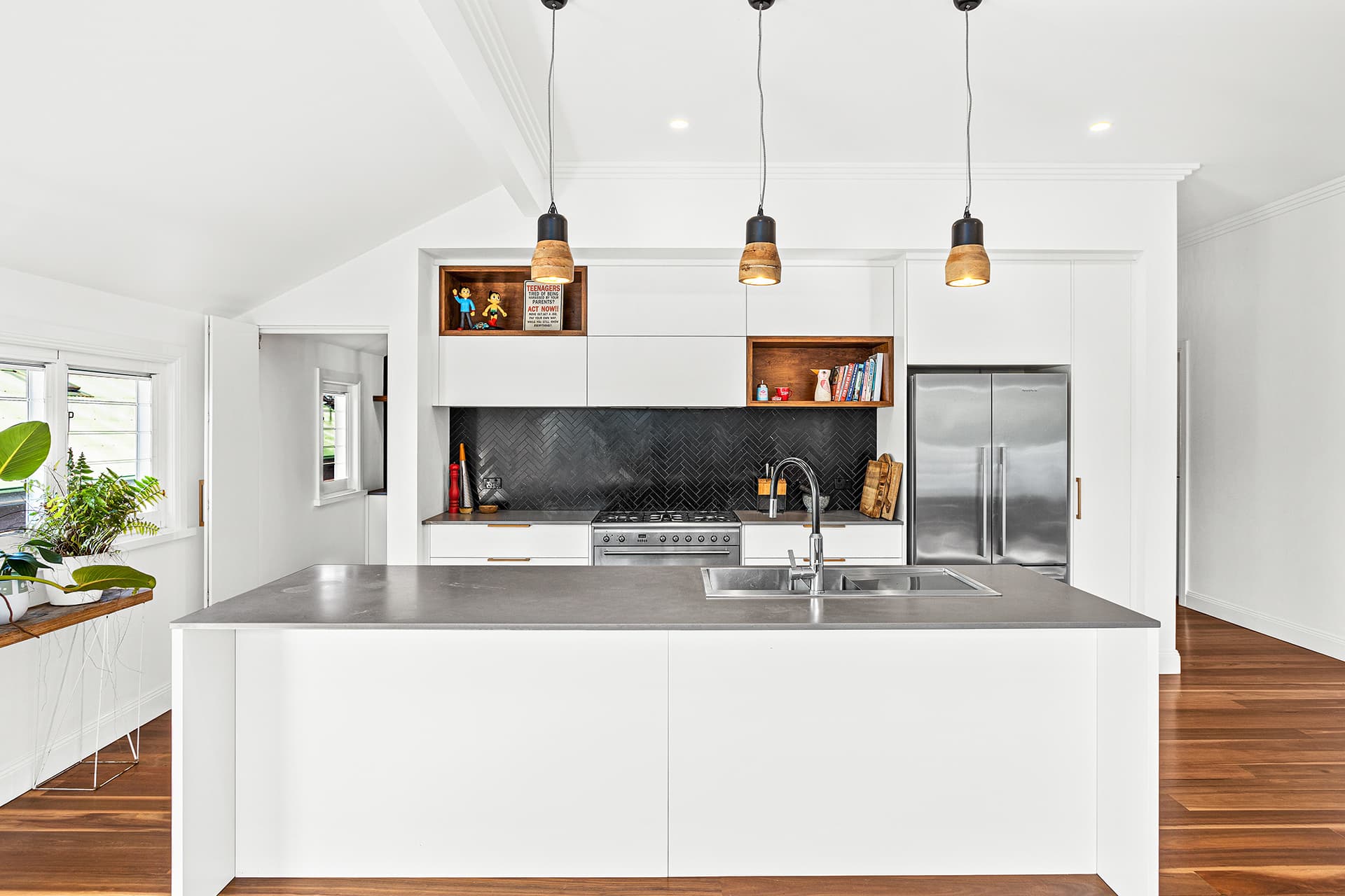 7 The Waves, Thirroul, Thirroul - Thumbnail 6