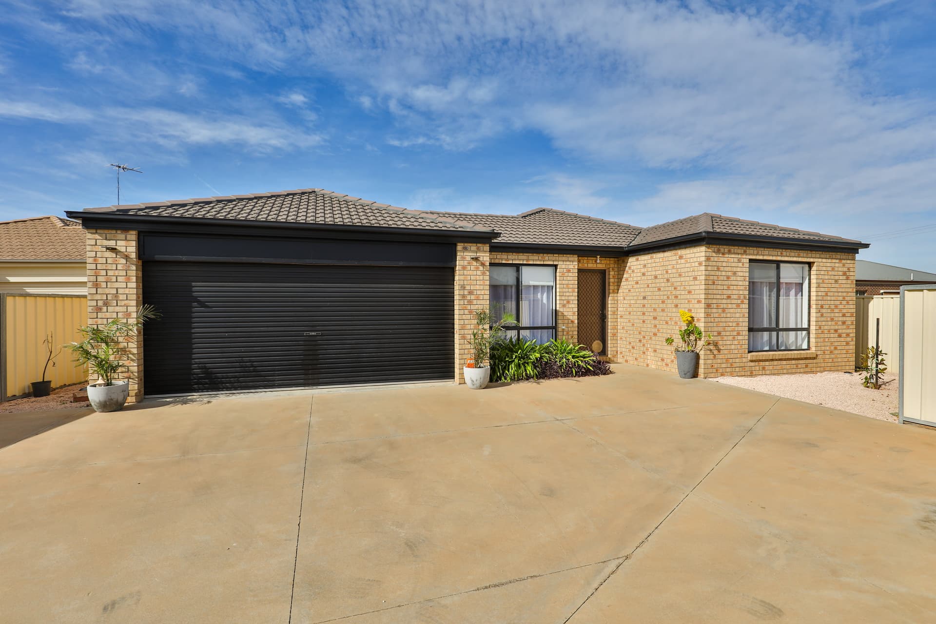 2/6 Essex Court, Mildura, Mildura - Image 1