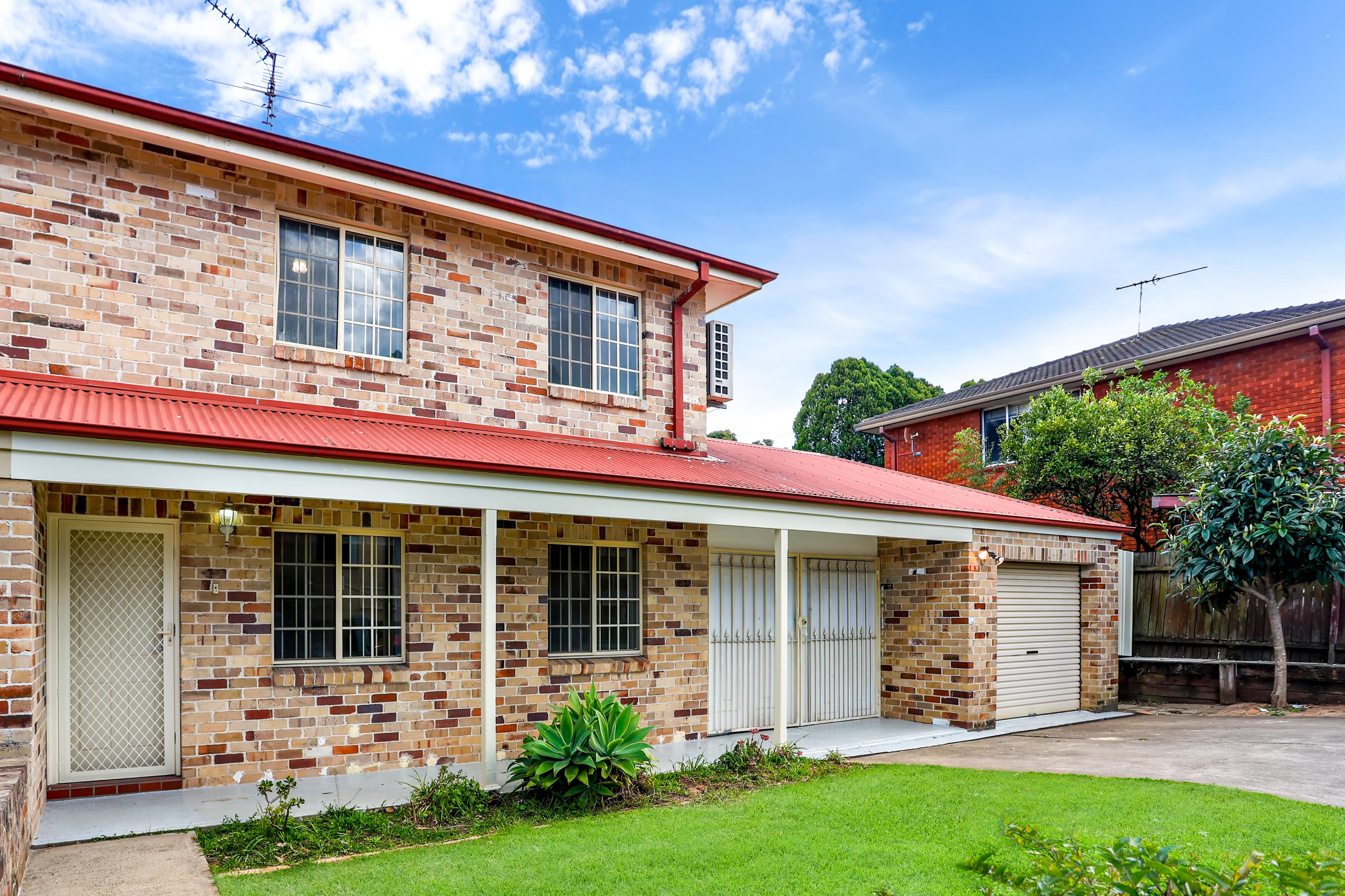 1/2 Denison Street, Granville, Granville - Image 1