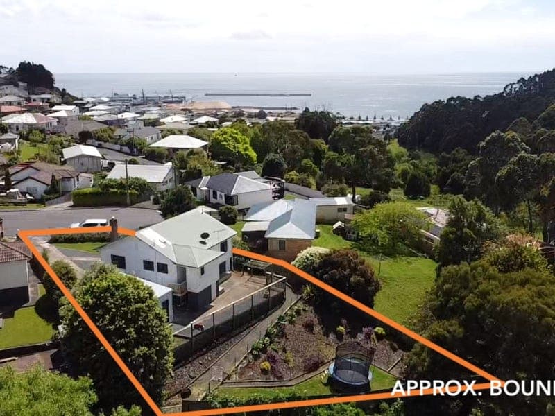 30 Whitford Street, Upper Burnie, Upper Burnie - Thumbnail 2