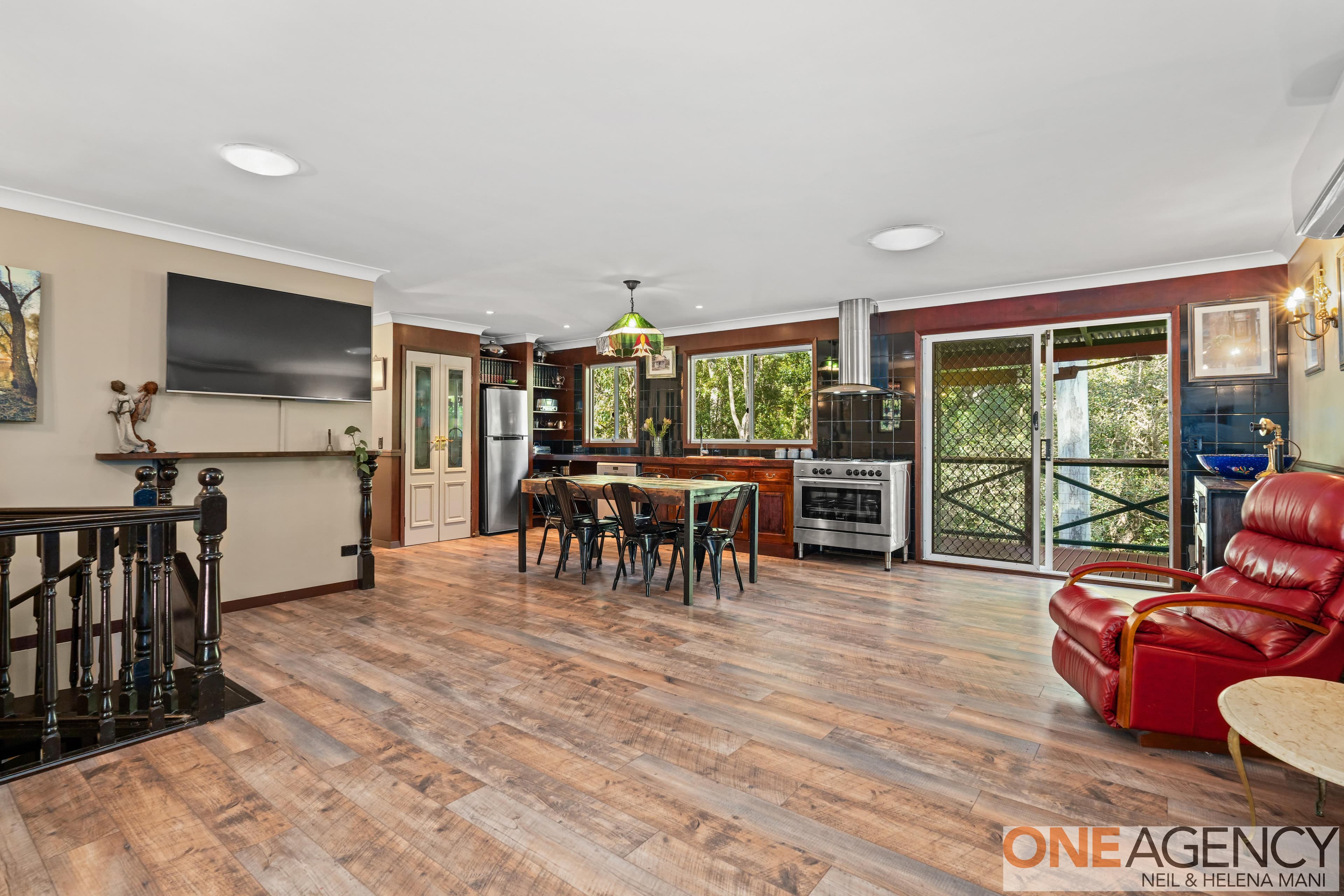 8 Oakglen Road, North Gosford, North Gosford - Thumbnail 4