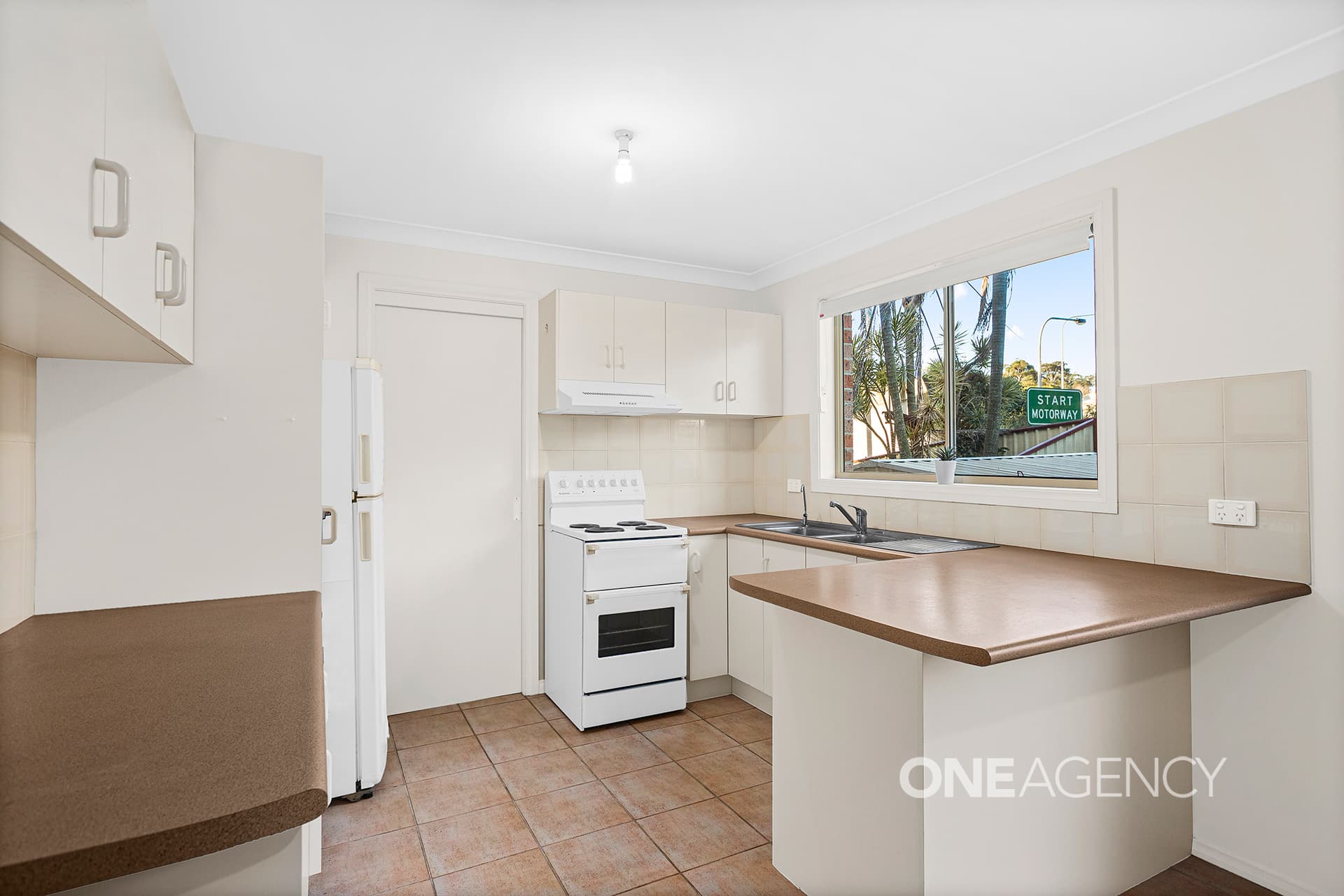 8/62 Stanleigh Crescent, West Wollongong, West Wollongong - Thumbnail 4