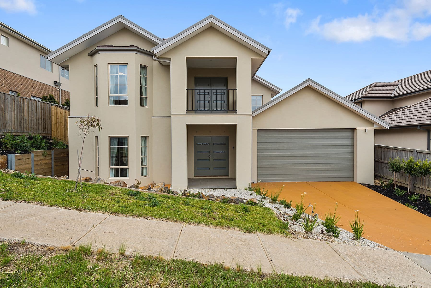 16 Grand Ridge Way, Sunbury, Sunbury - Thumbnail 2