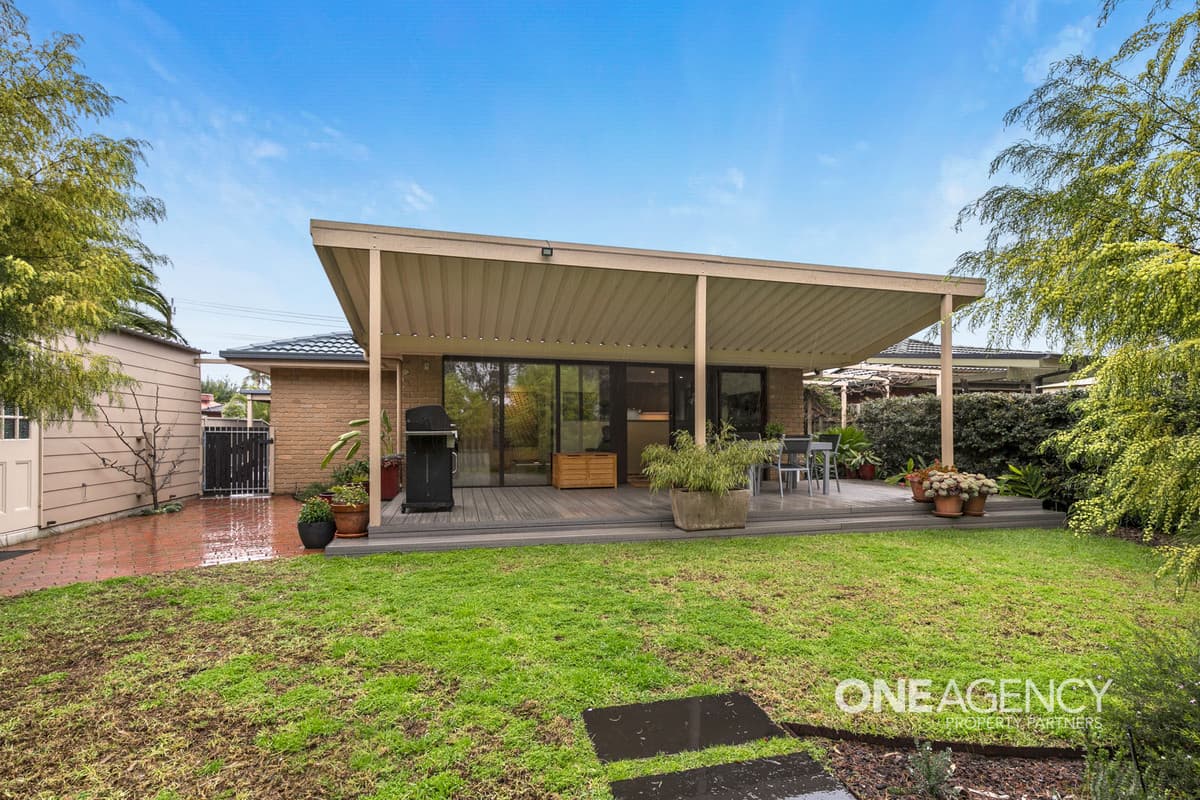 16 Shane Avenue, Seabrook, Seabrook - Thumbnail 2