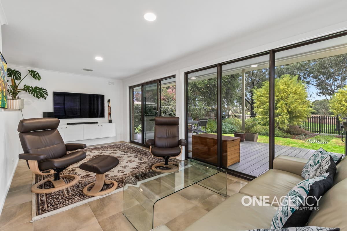 16 Shane Avenue, Seabrook, Seabrook - Thumbnail 5