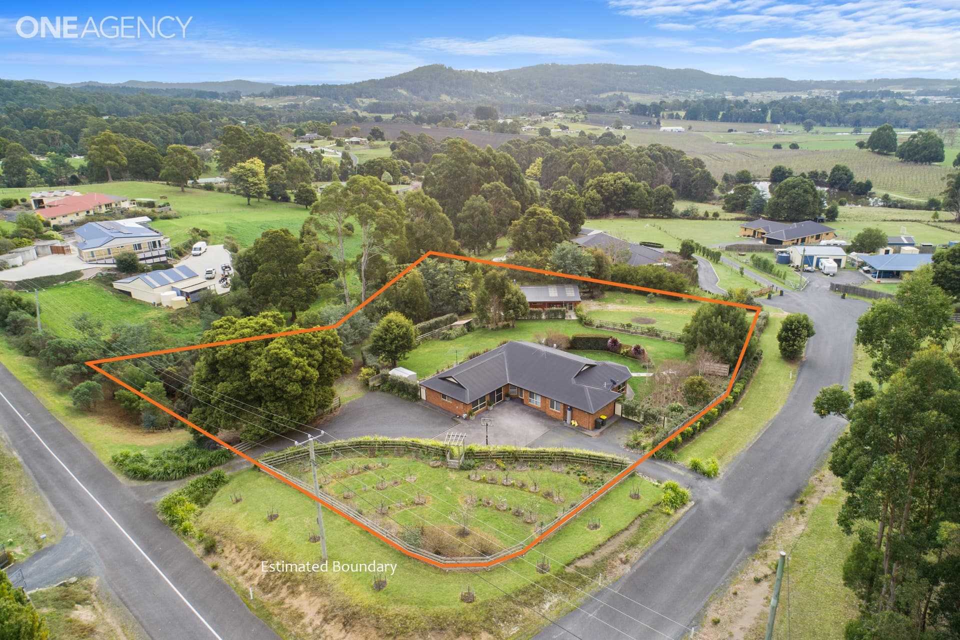 296 Grandview Drive, South Spreyton, South Spreyton - Image 1